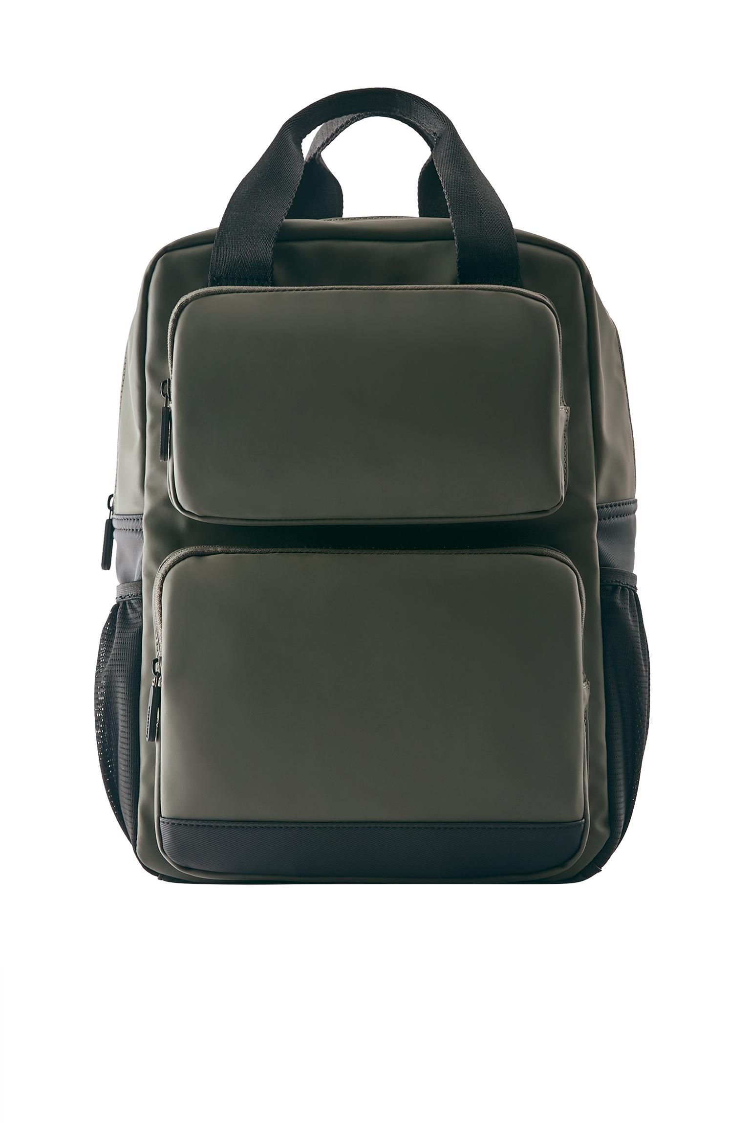 Mochila engomada