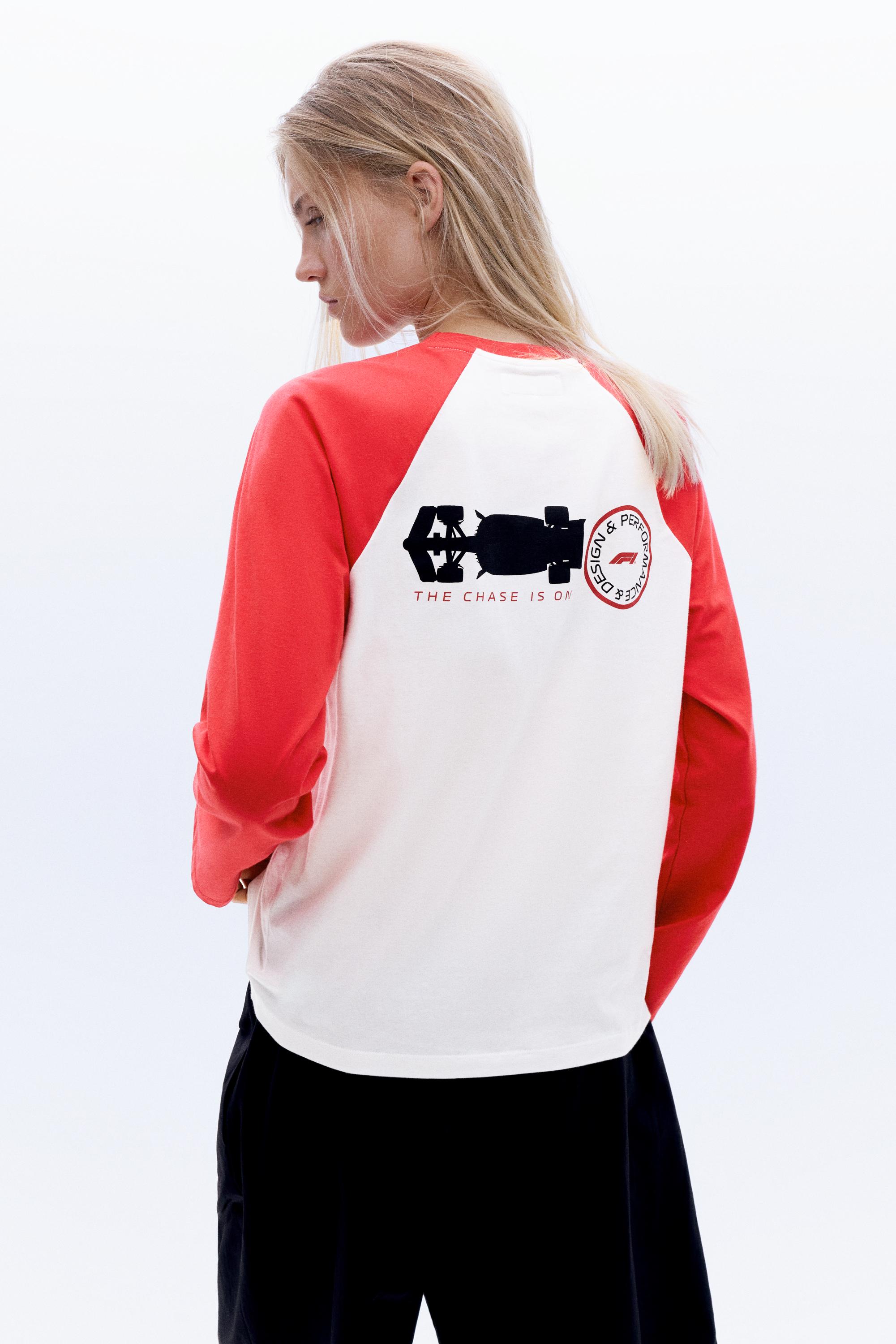 Pull&Bear Disney x F1 reglan kollu tişört görsel 4