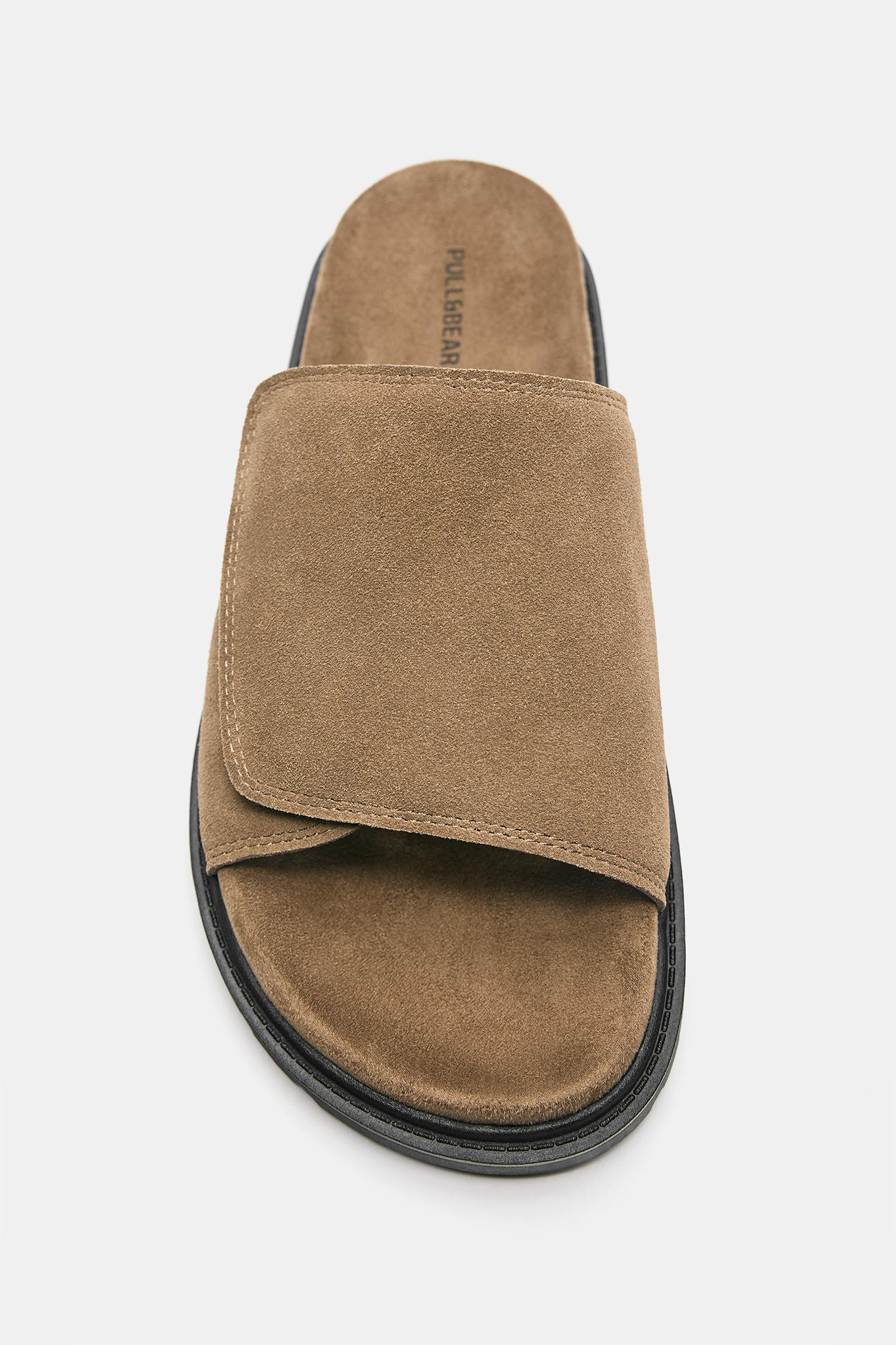 Flat leather sandals — Brown