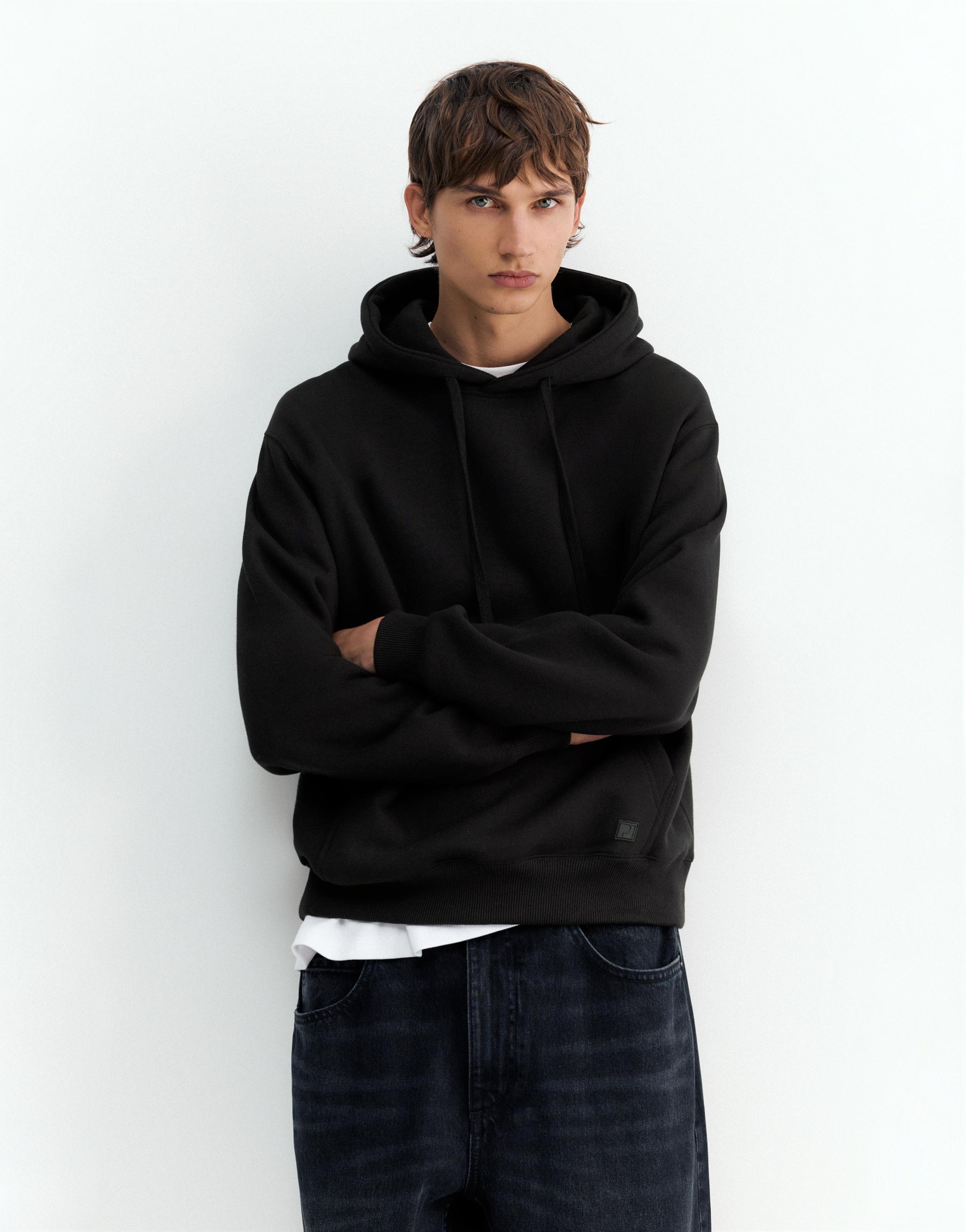 Basic hoodie — Black