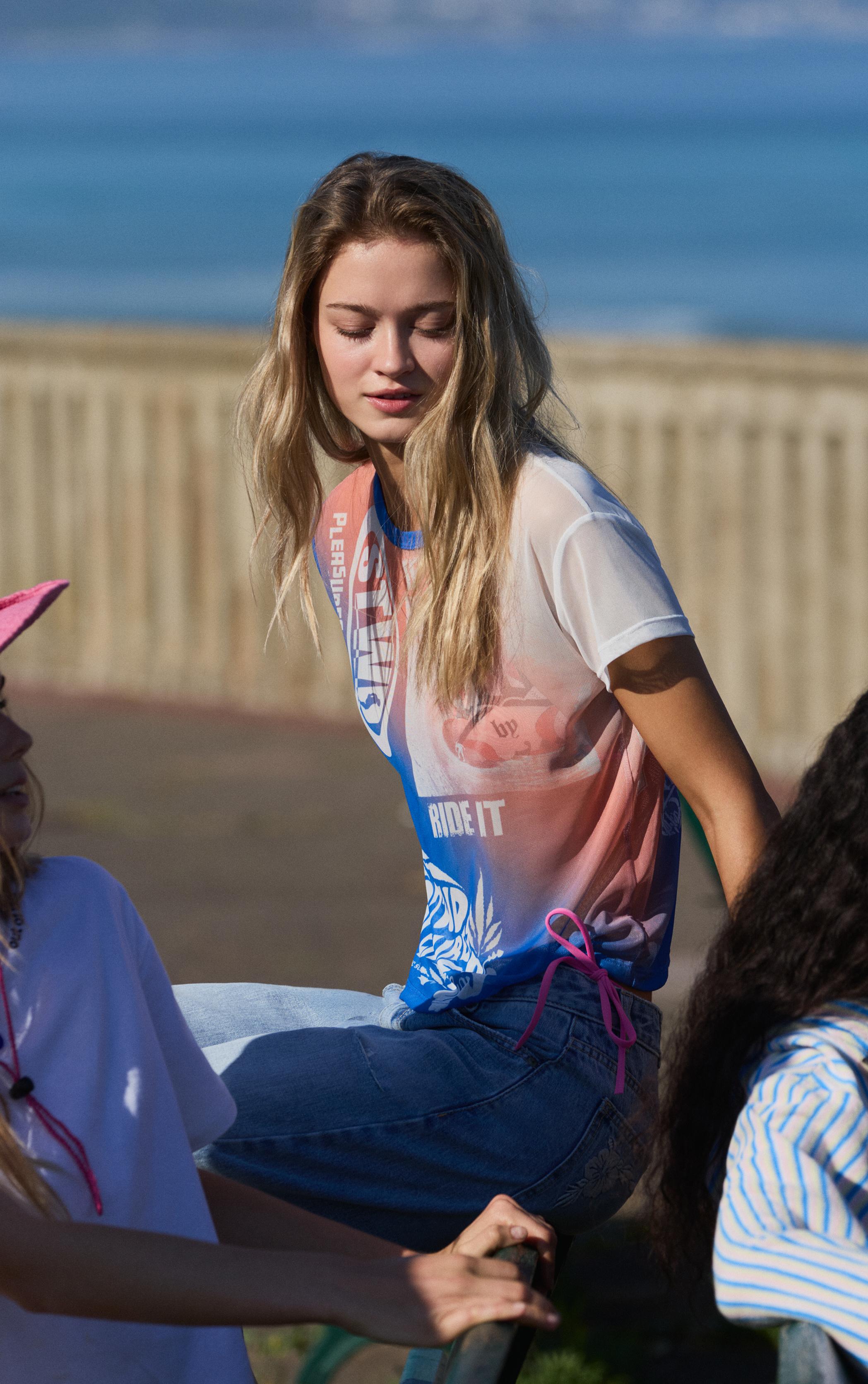 Pleasures x STWD T-shirt — Various