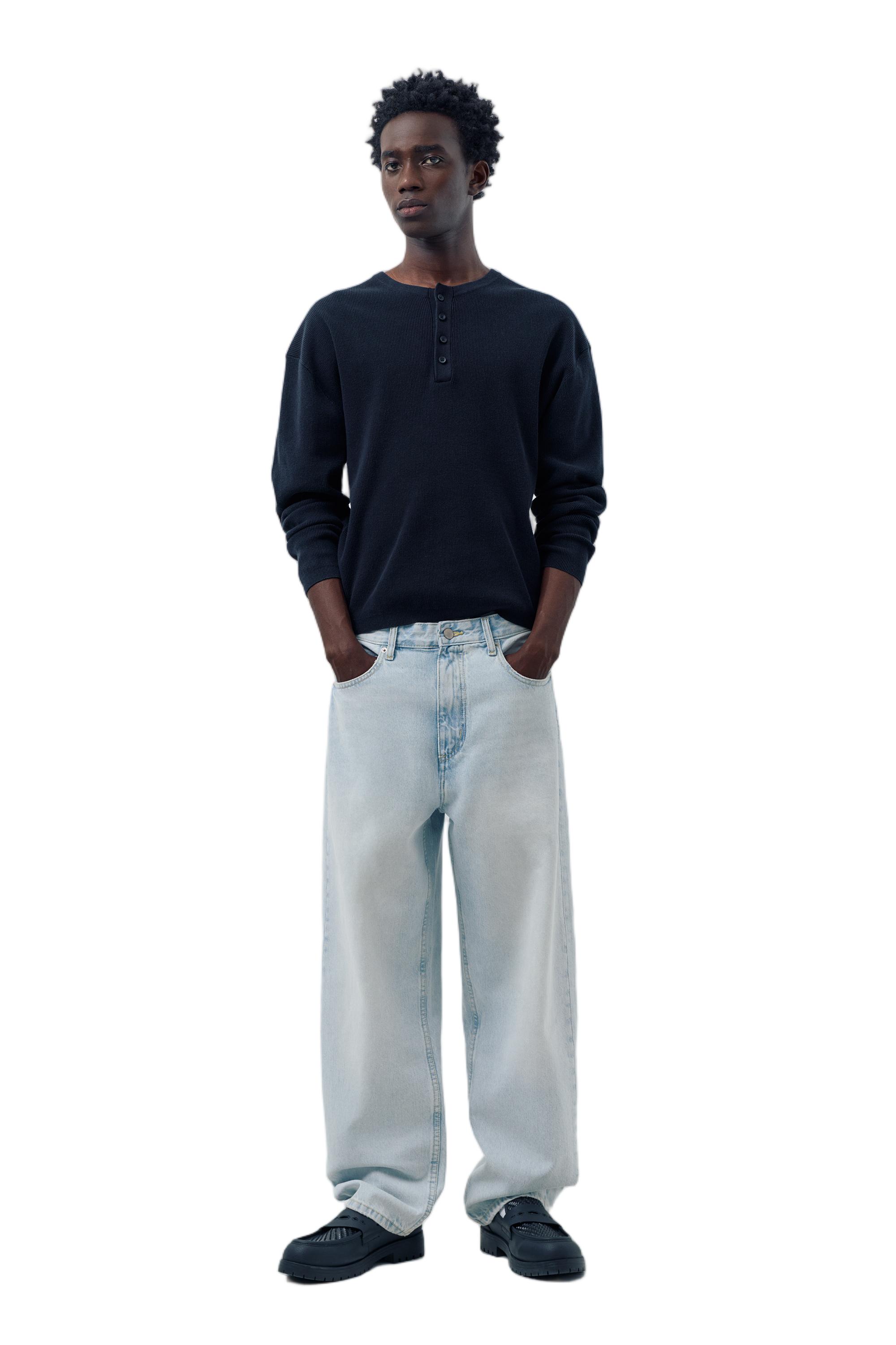 Baggy jeans — Pale blue