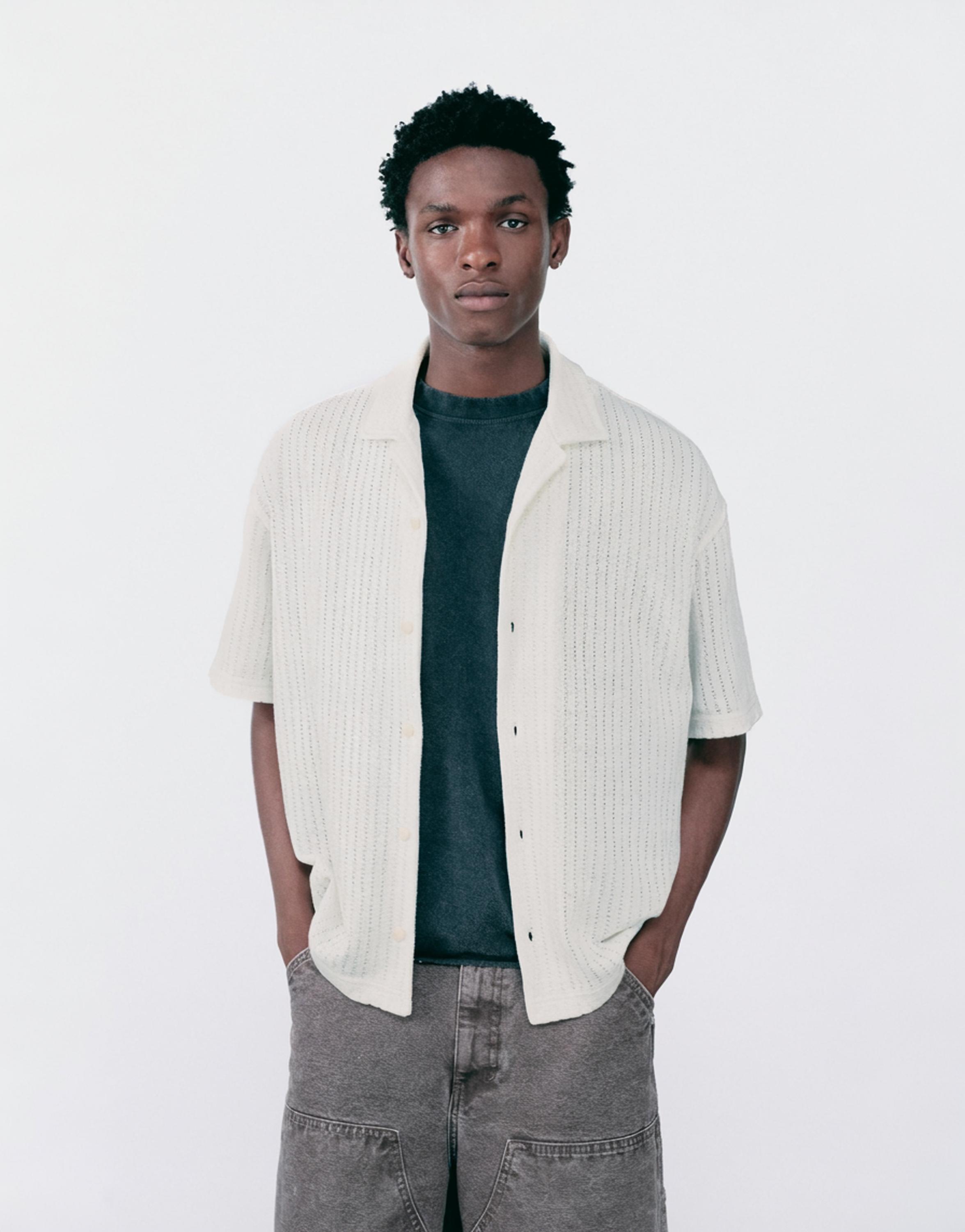 Short sleeve cutwork shirt — White tones