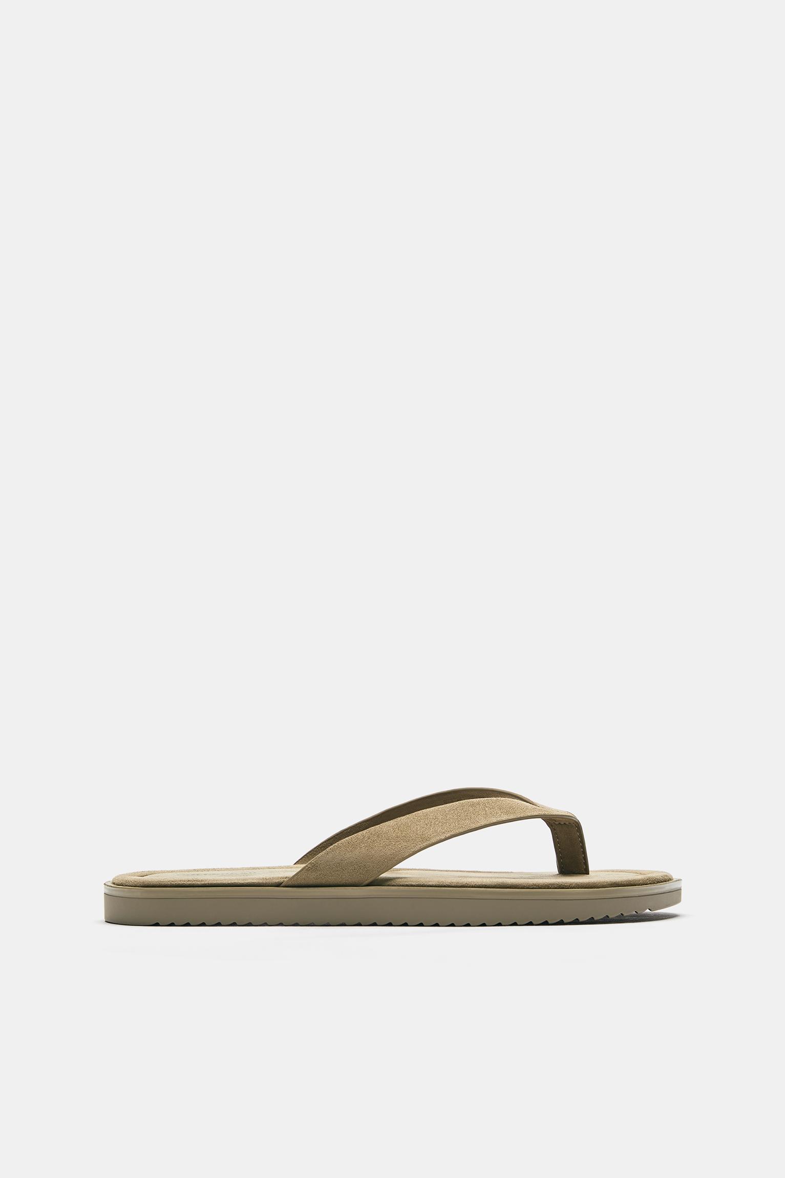 Flat sandals — Ecru