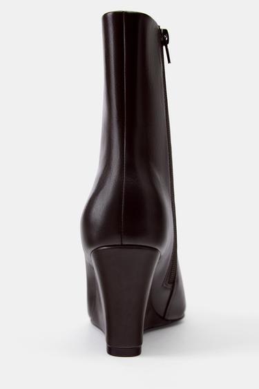 Wedge-heel ankle boots — Brown 4