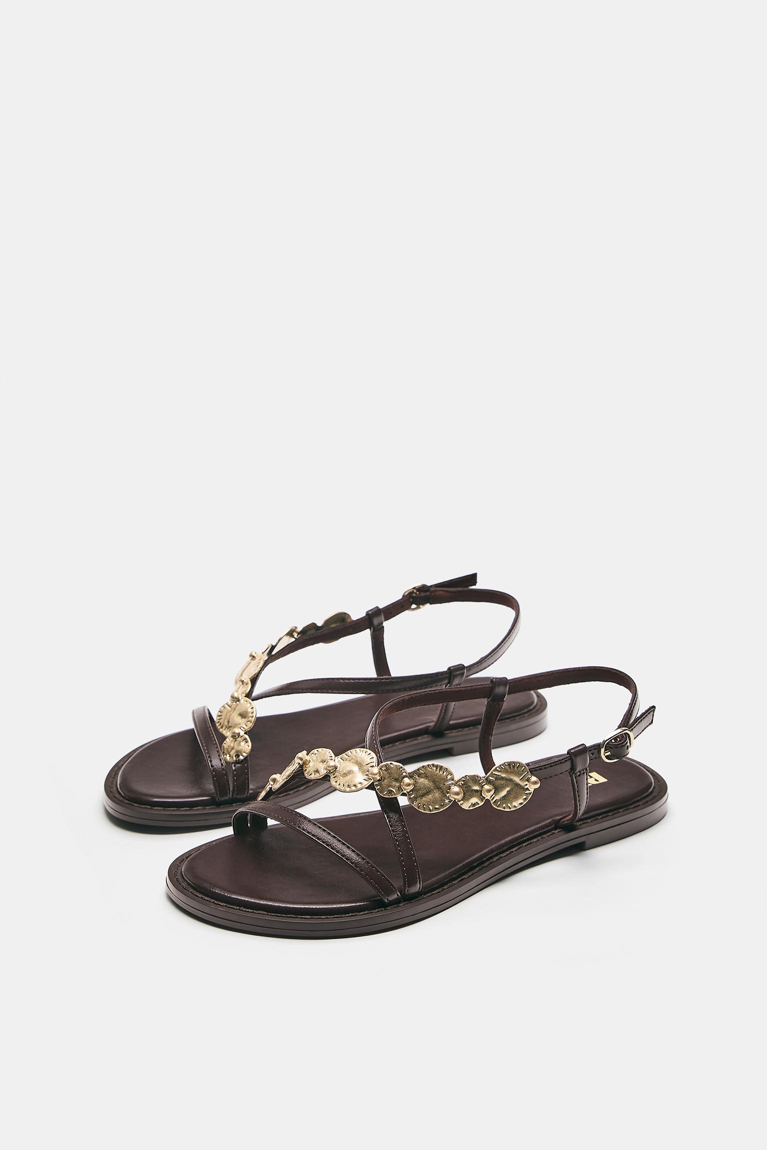 Flat beaded sandals — Brown