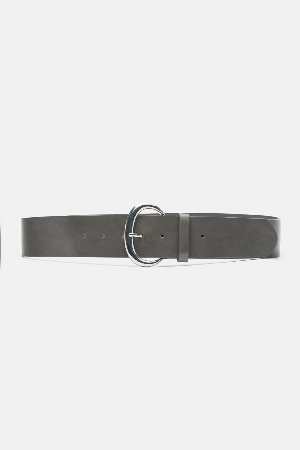 Wide oval buckle belt