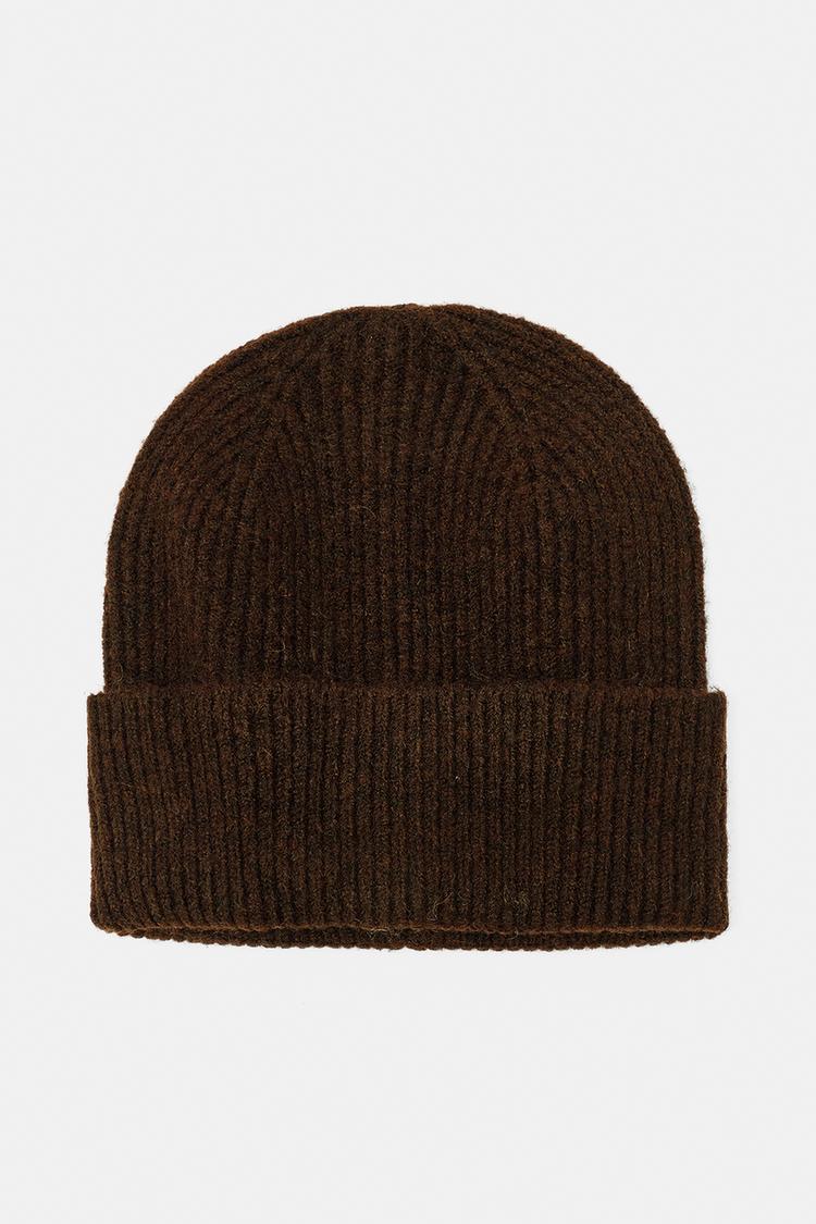 Ribbed knit beanie — Brown
