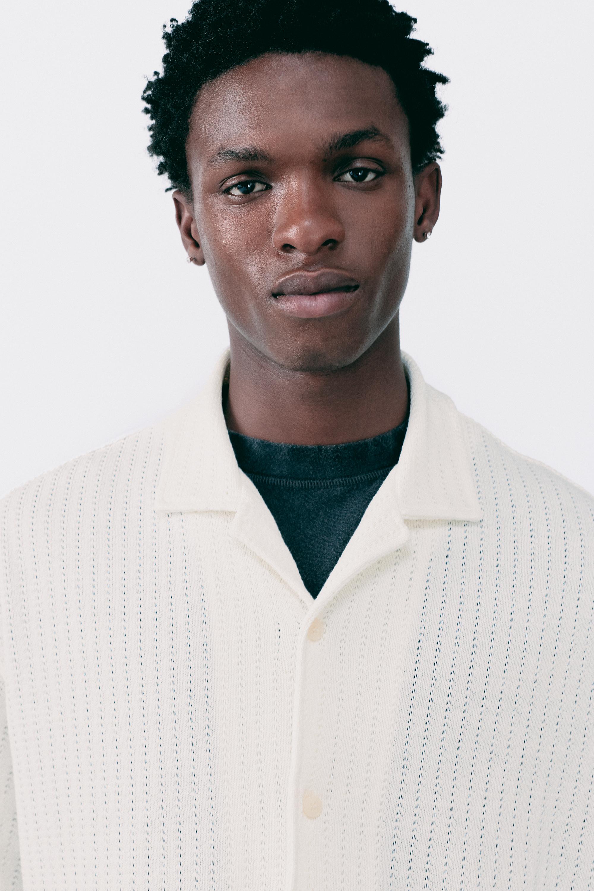 Short sleeve cutwork shirt — White tones