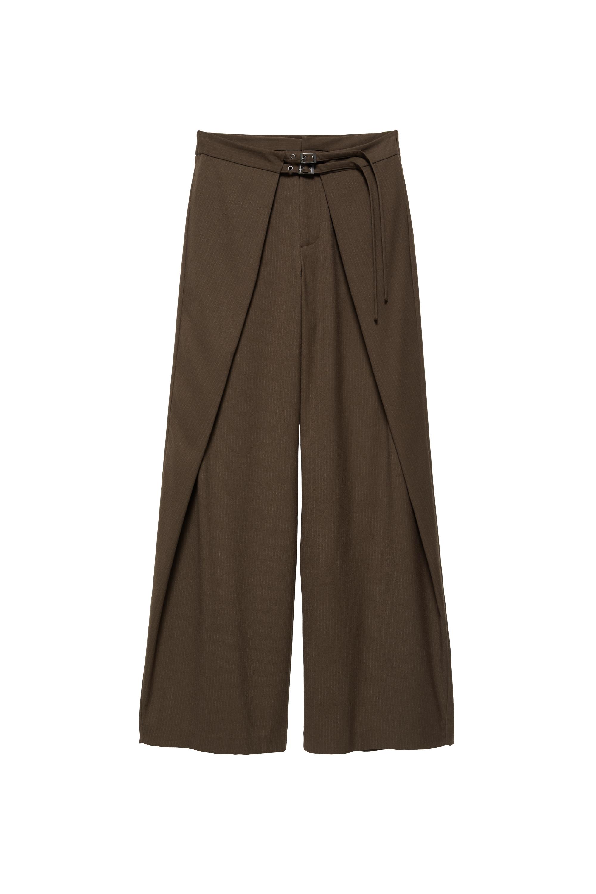 Pull&Bear Pilili ve tokalı kumaş pantolon görsel 5
