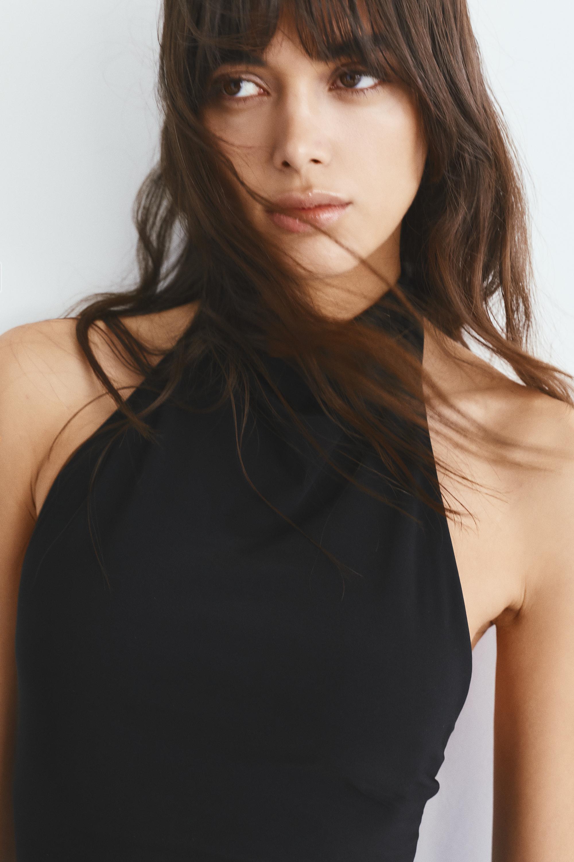 Short halter dress — Black