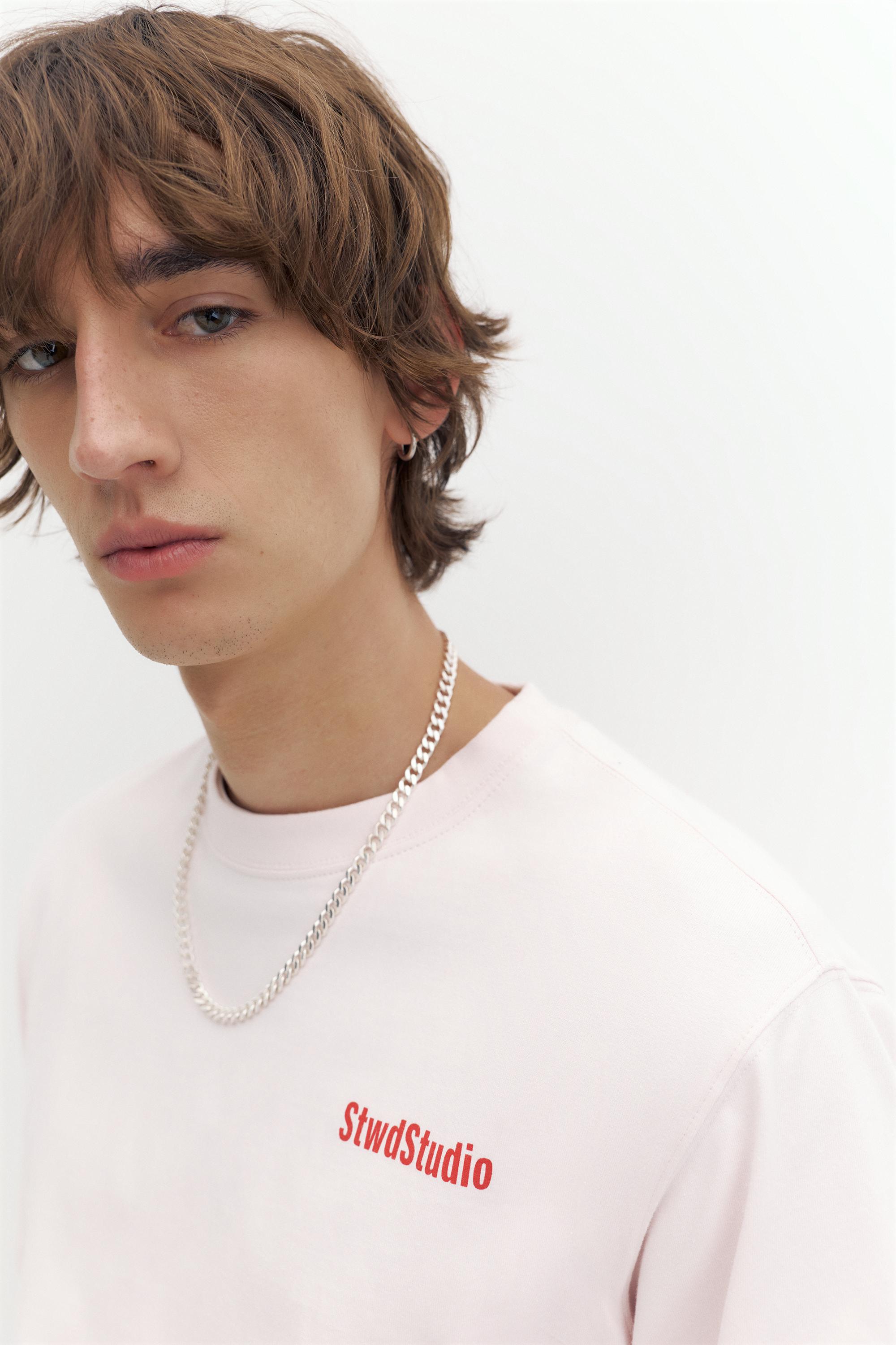 STWD Studio label T-shirt — Pastel pink