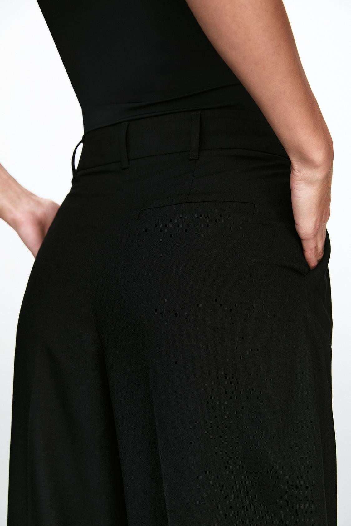 Stoffhose mit seitlicher Bundfalte - PULL&BEAR
