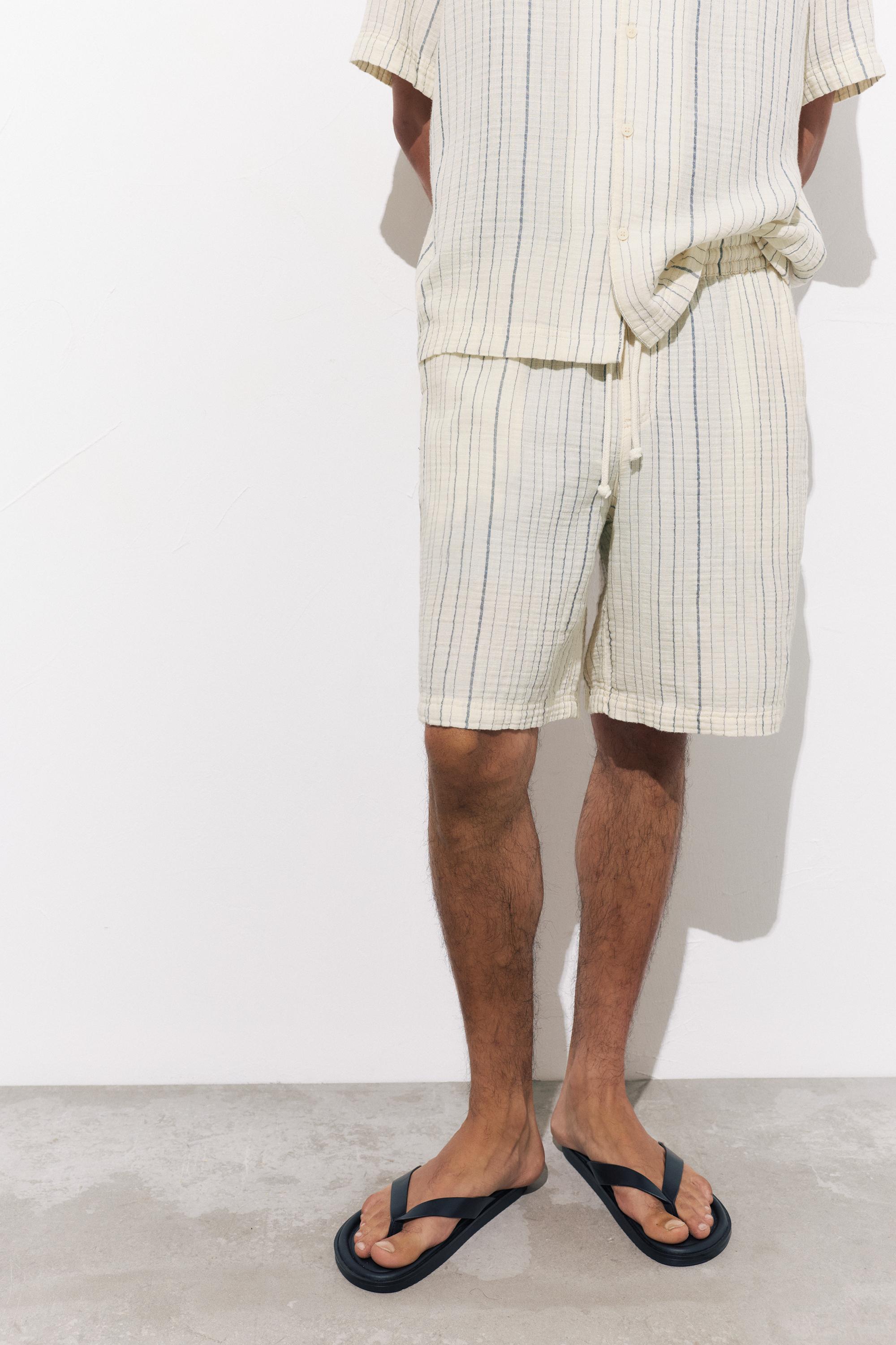 Striped jogger Bermuda shorts — White/Navy