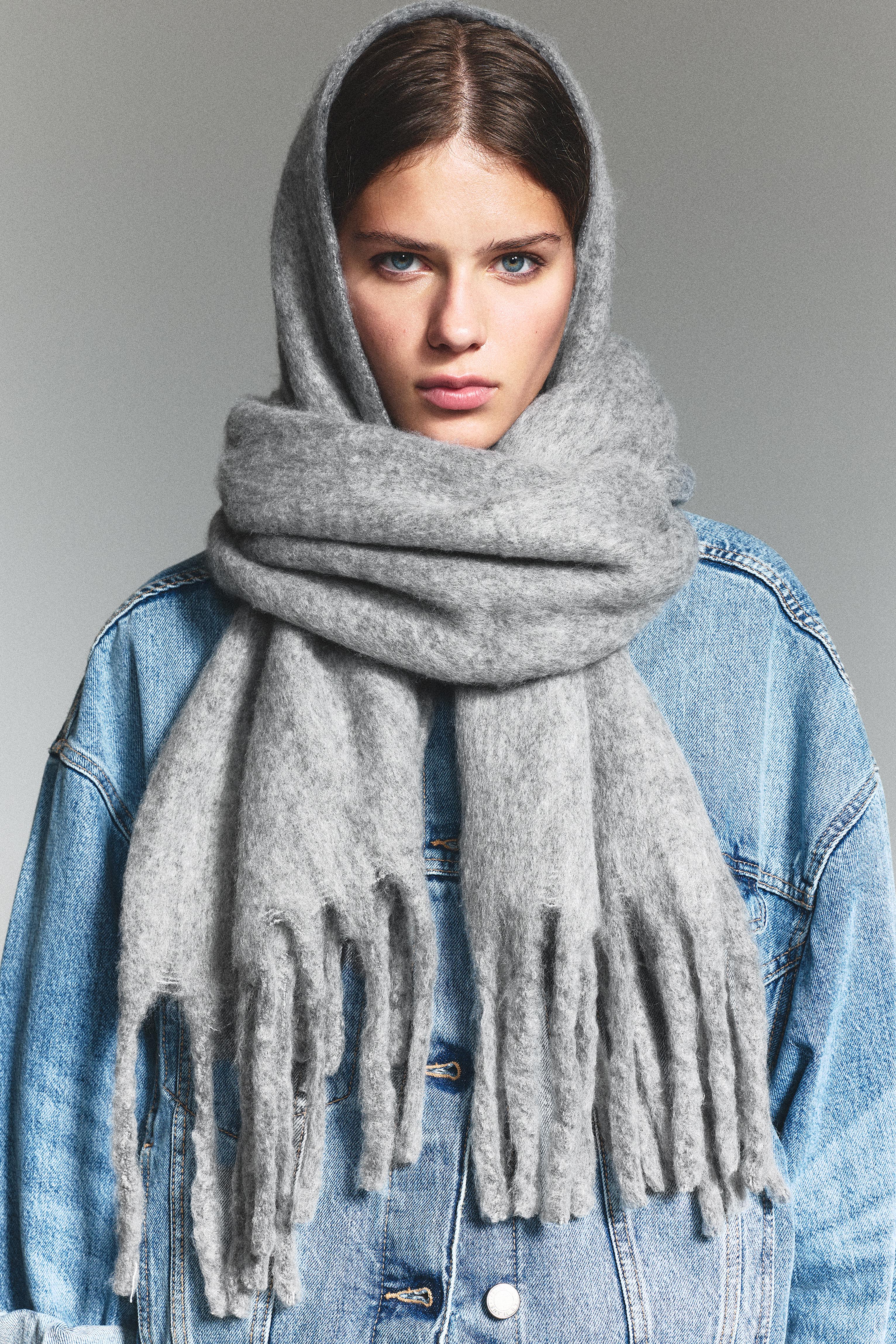 Maxi mohair-effect scarf — Pale grey