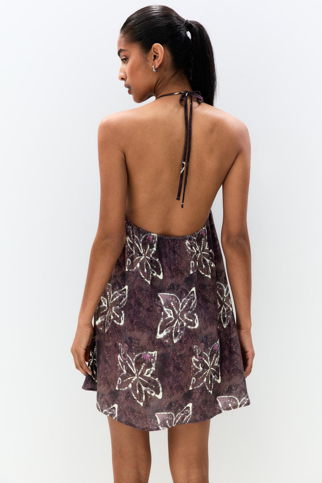 Vestito corto a fiori PULL&BEAR