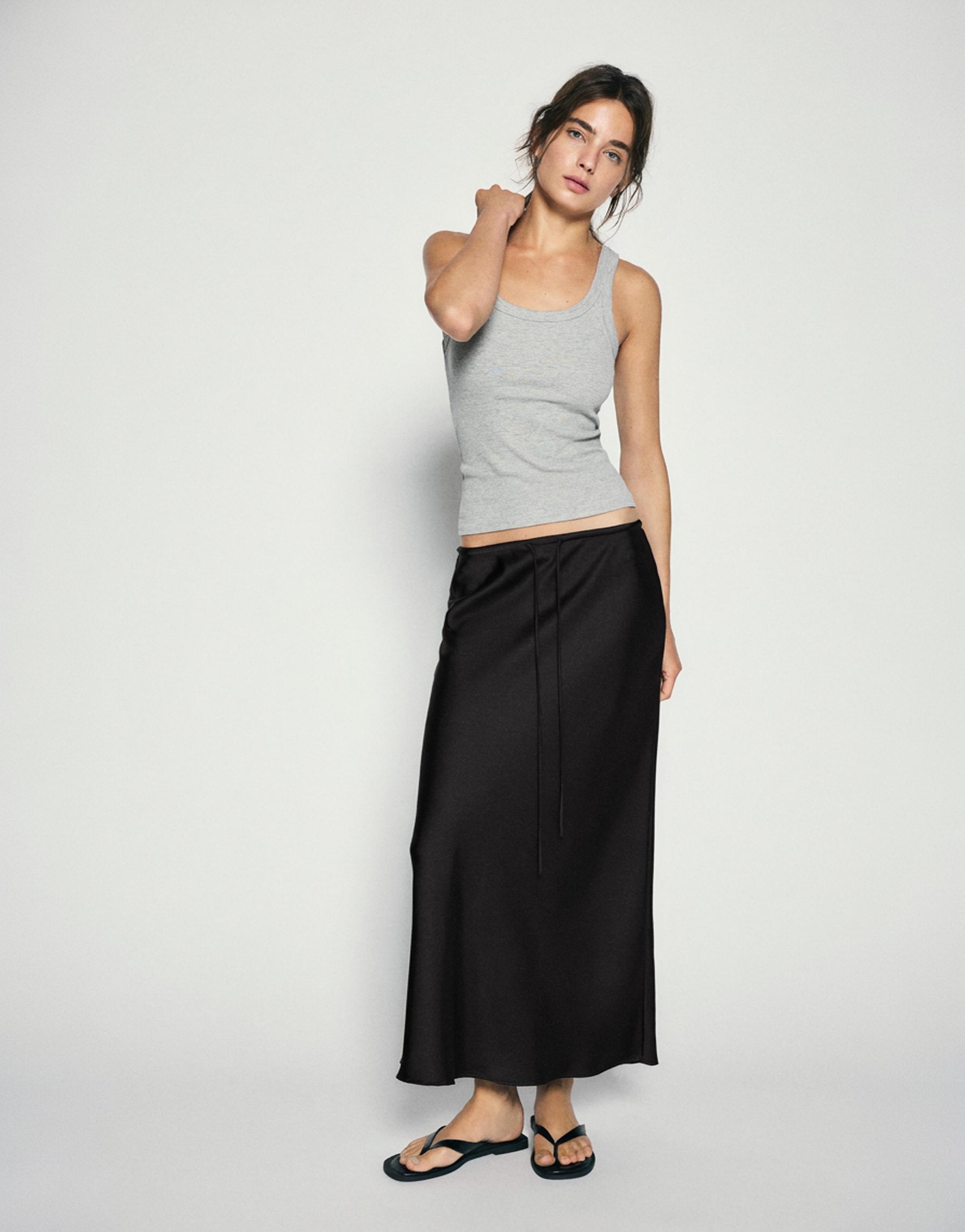 Satin drawstring midi skirt — Black