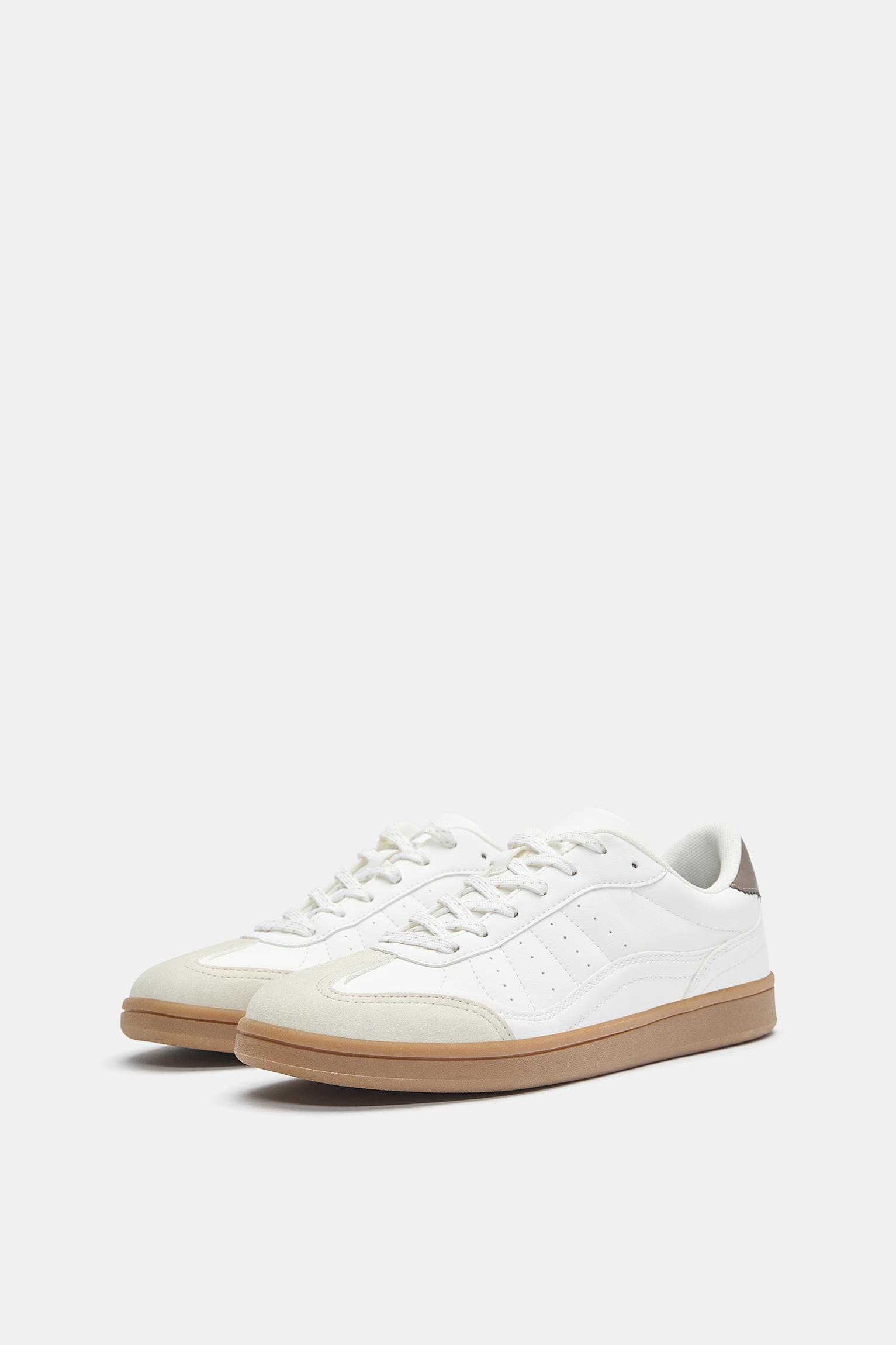 Casual trainers — White