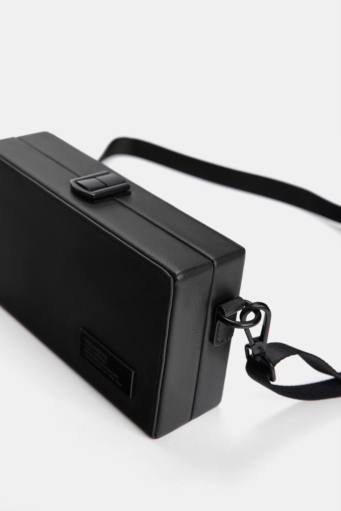 Rigid minaudière crossbody bag - pull&bear
