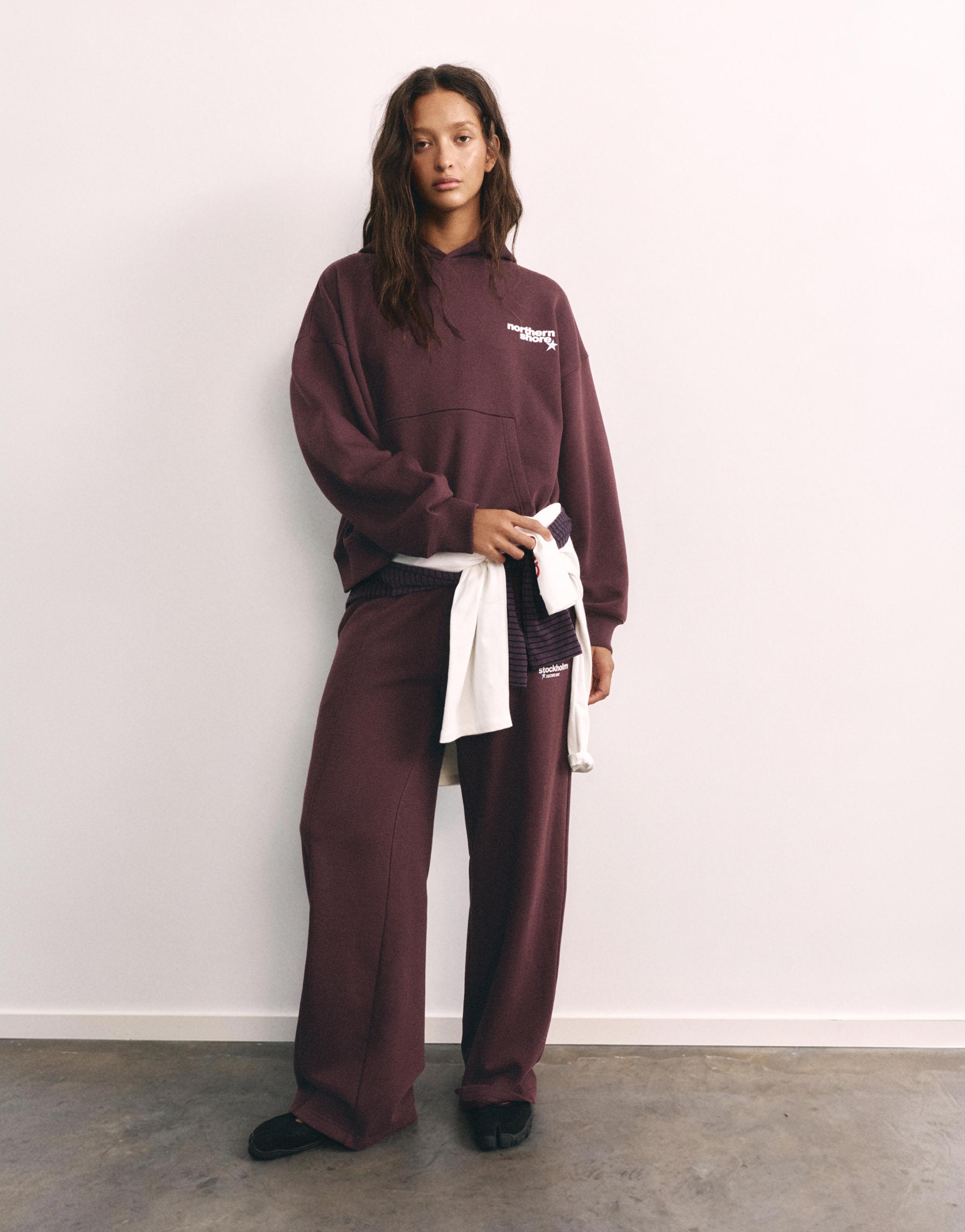 Graphic hoodie — Maroon
