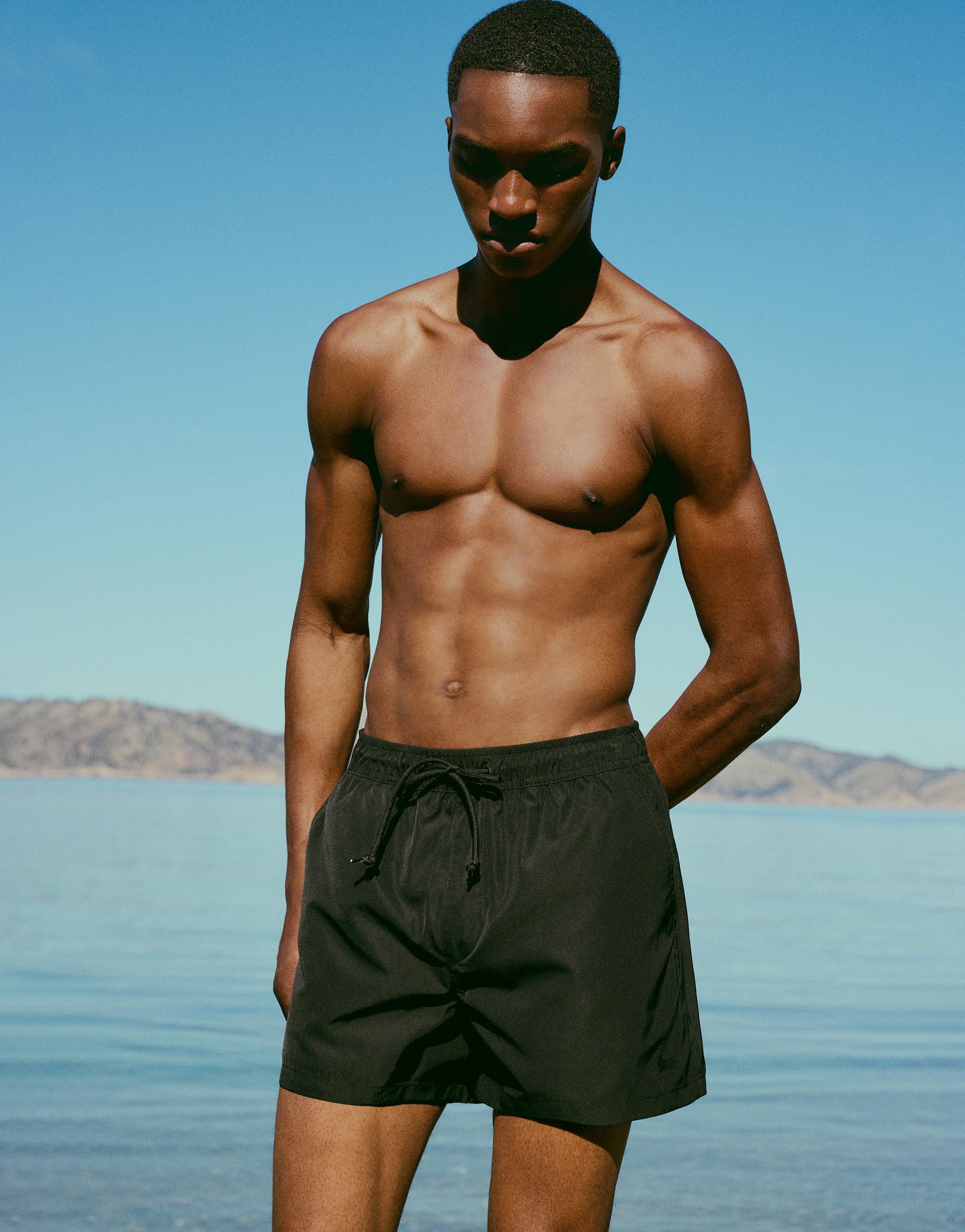 Basic swimming trunks — Black