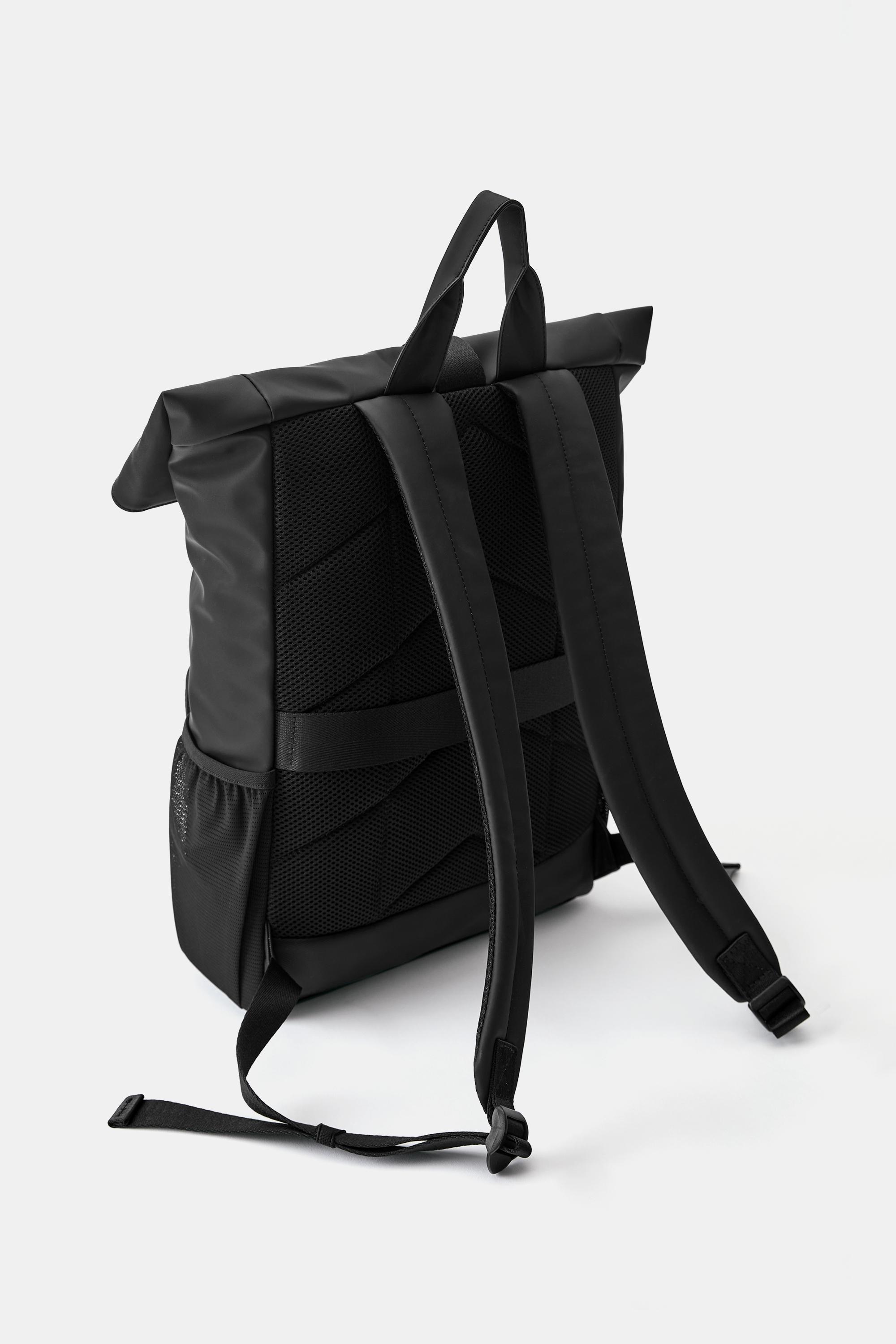 Rubberised flap backpack — Black