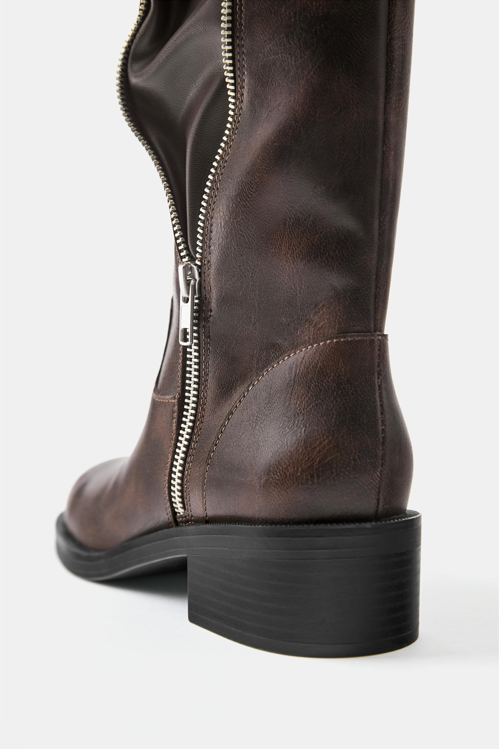 High-leg boots with decorative zip — Brown