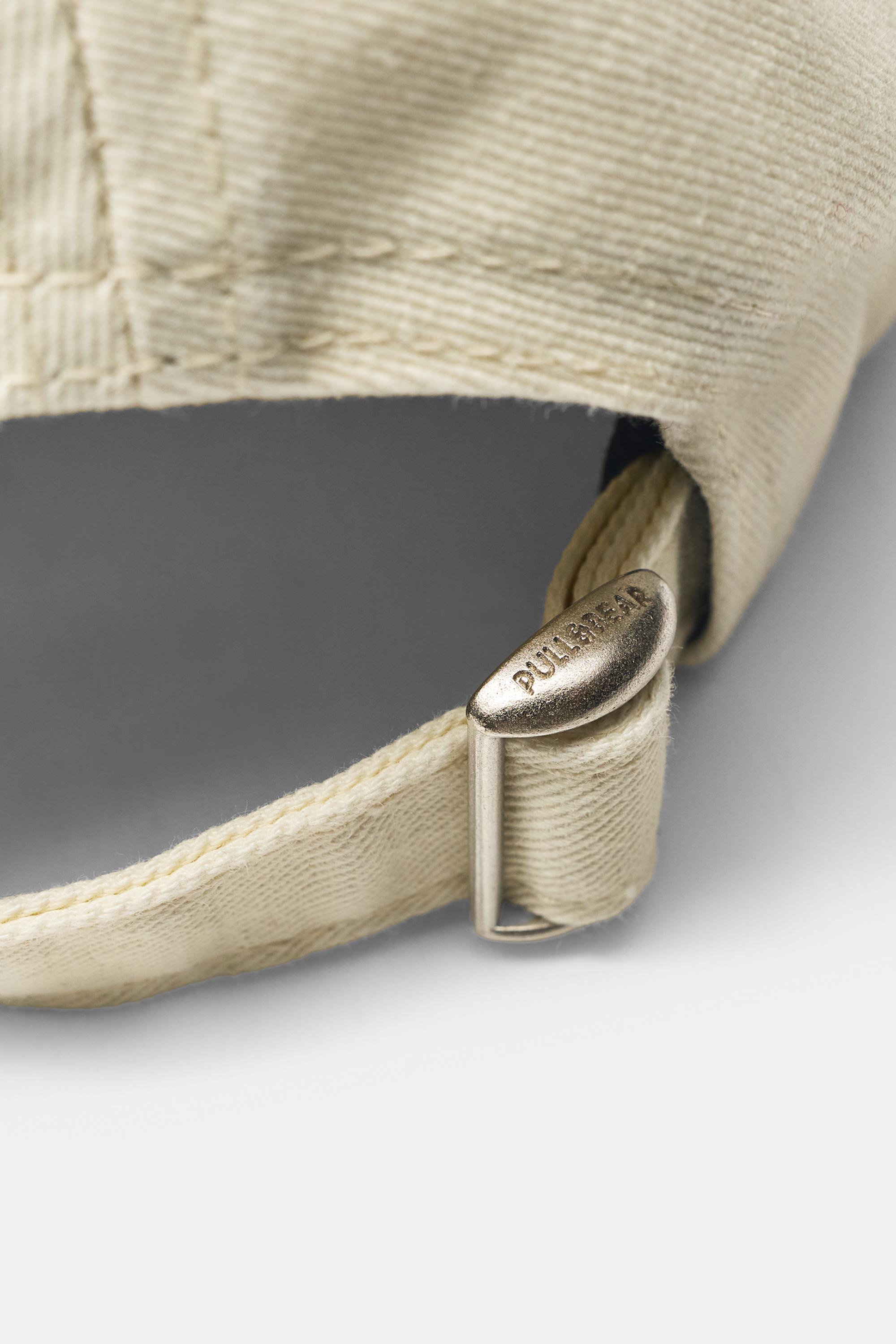 P embroidered cap — Grey
