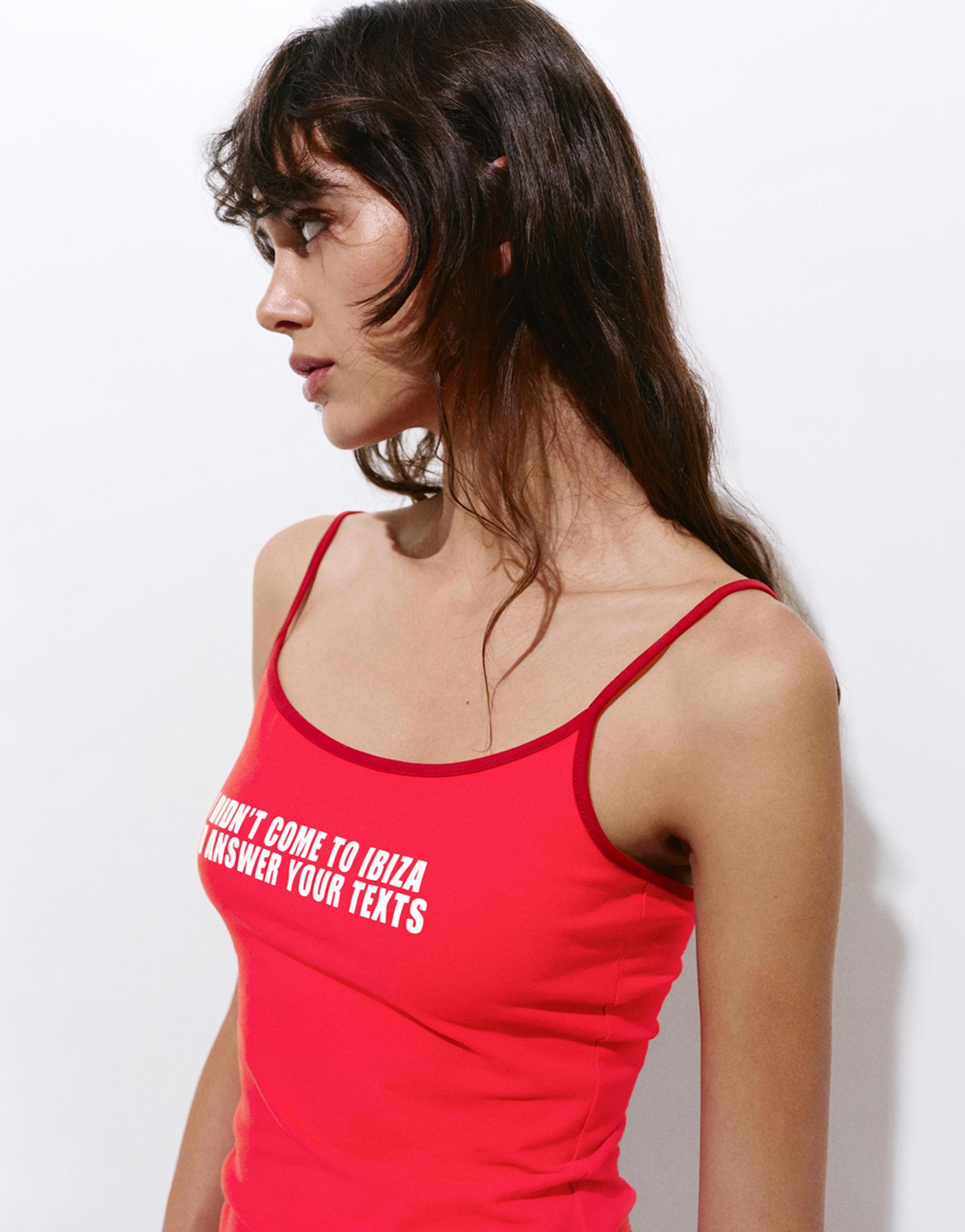 Strappy top with text — Red
