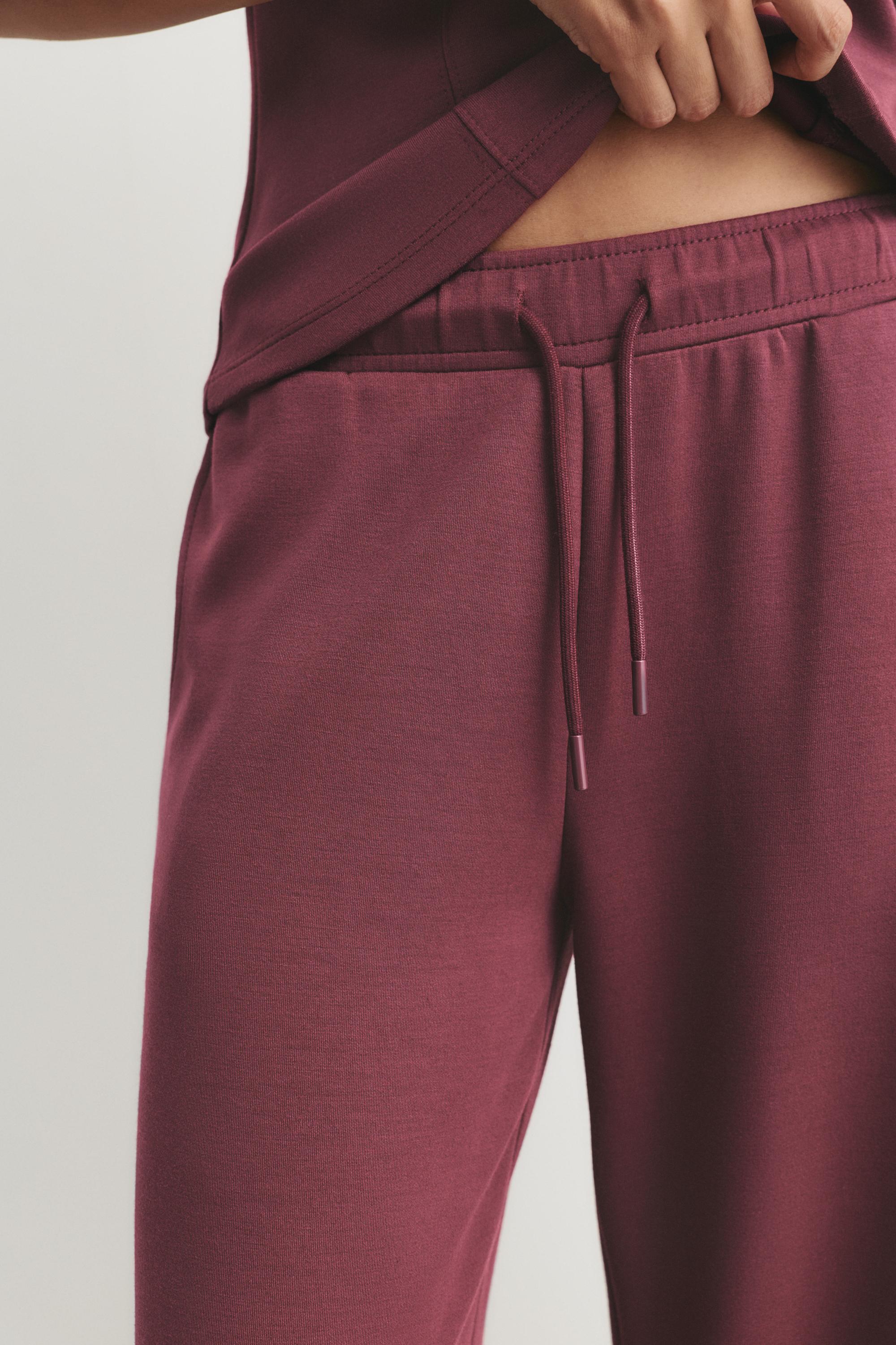 Yumuşak dokunuşlu geniş paça pantolon - Görsel 23