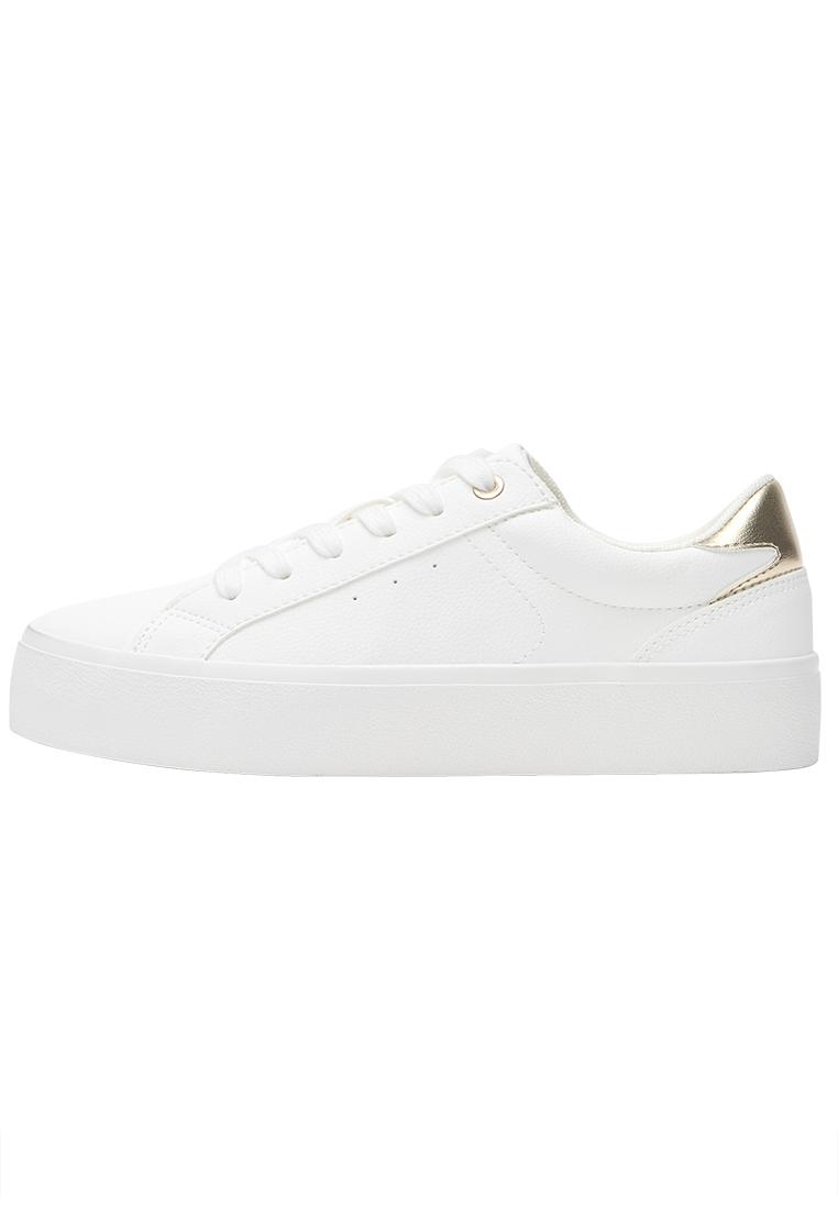 Chunky trainers with detail — White