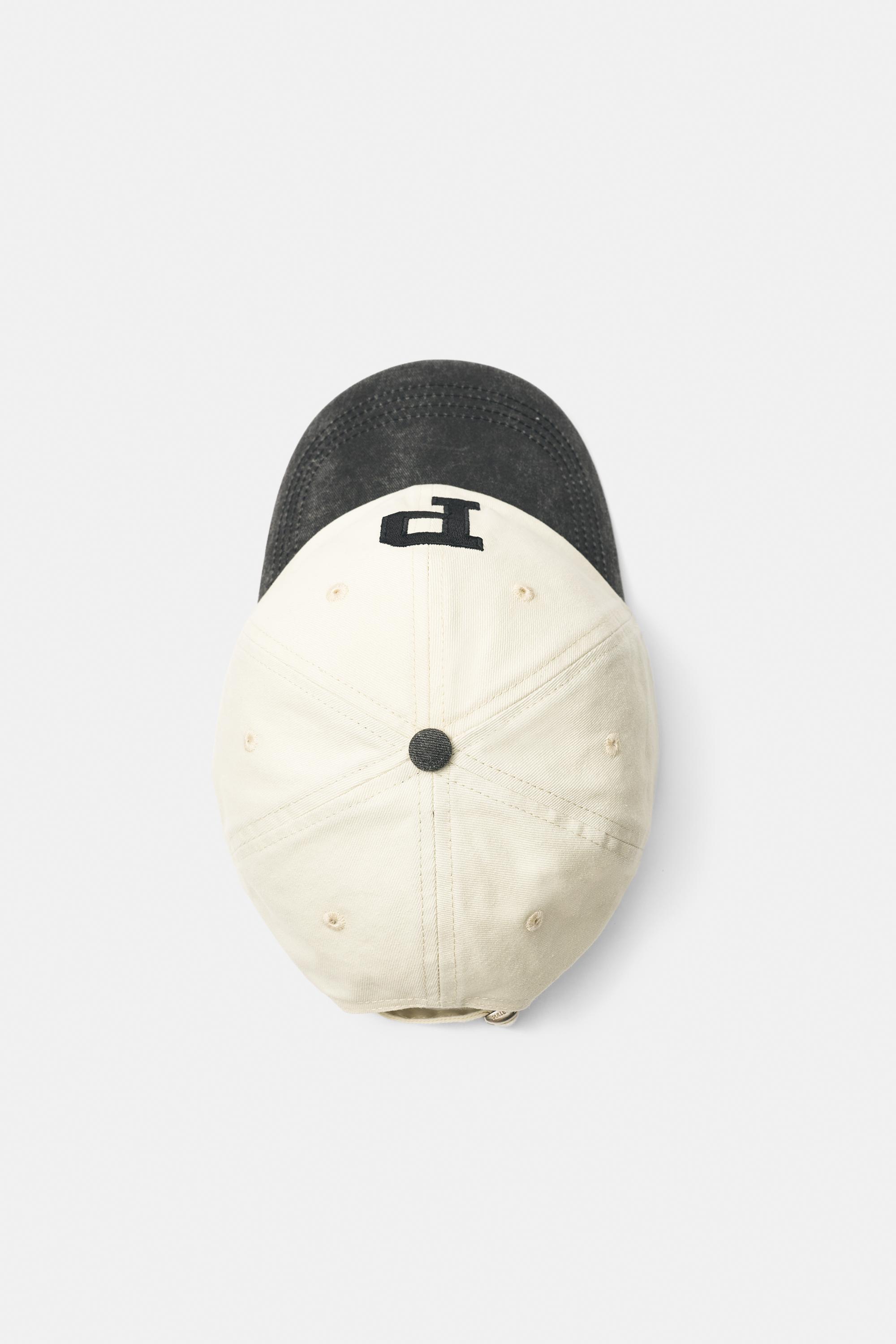 P embroidered cap — Grey