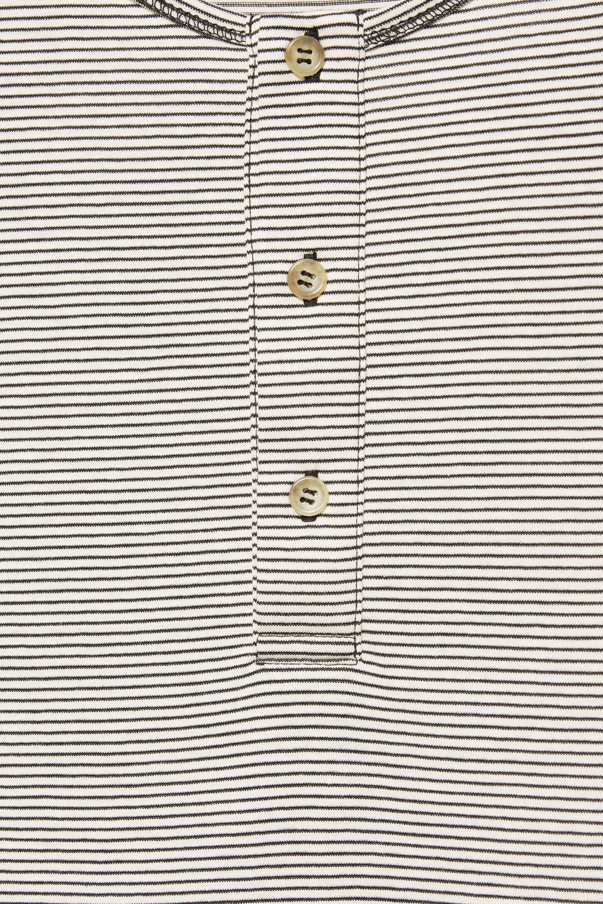 Striped henley neck T-shirt — Striped