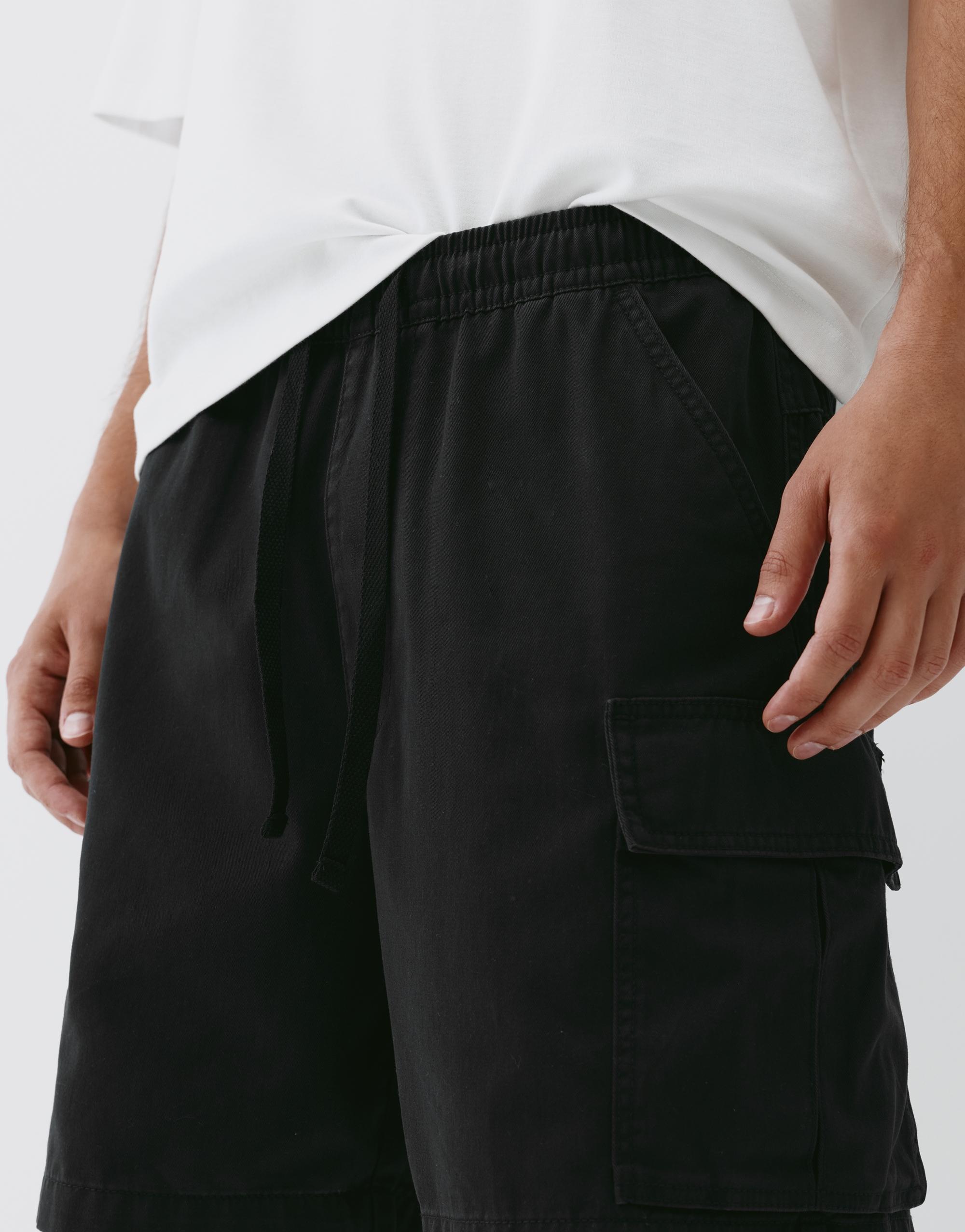 Cargo Bermuda shorts — Black
