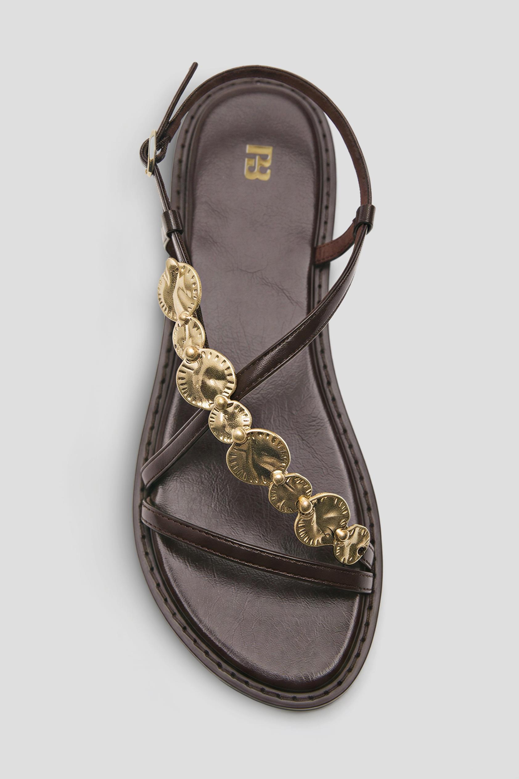 Flat beaded sandals — Brown