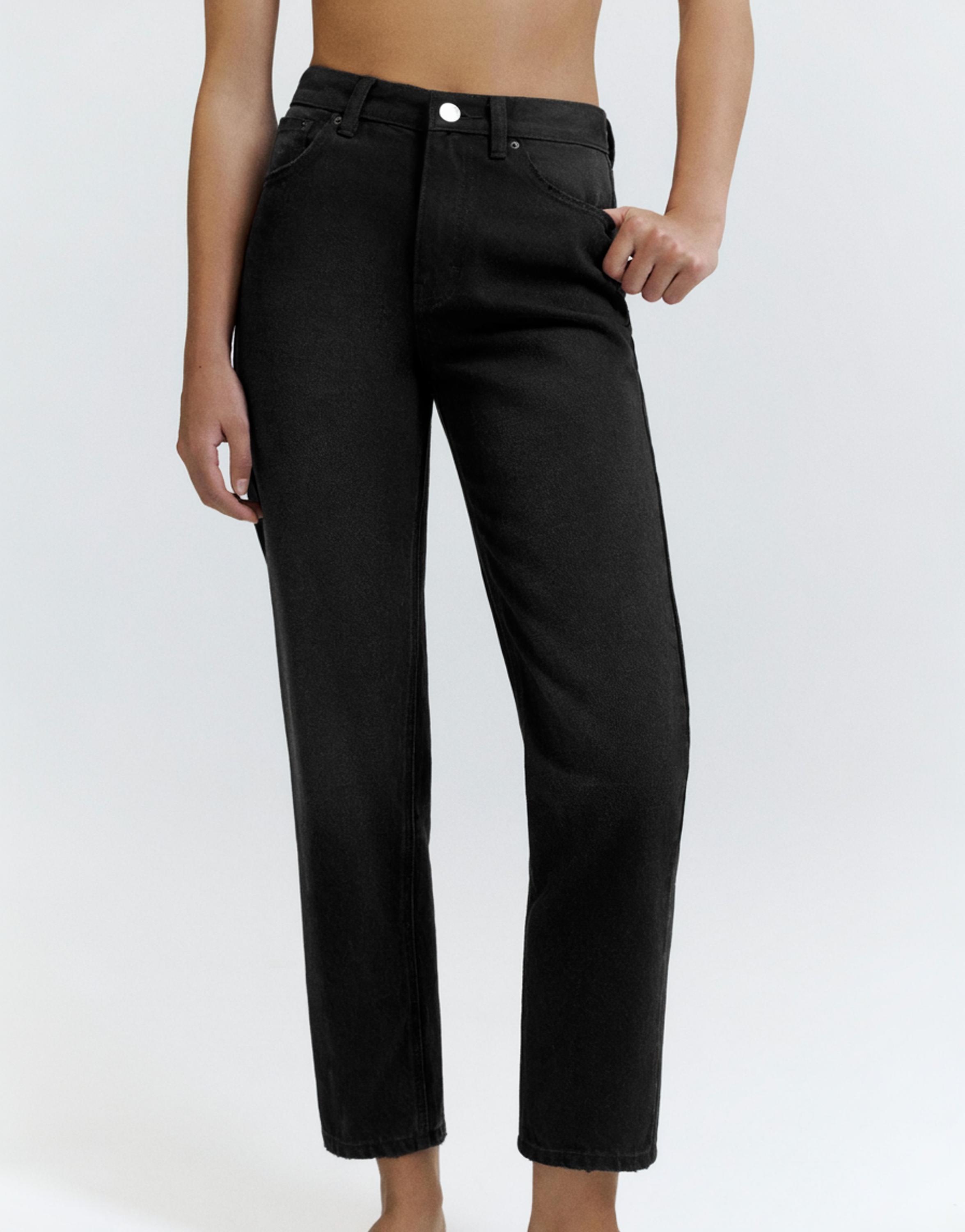 High-waist mom jeans — Black