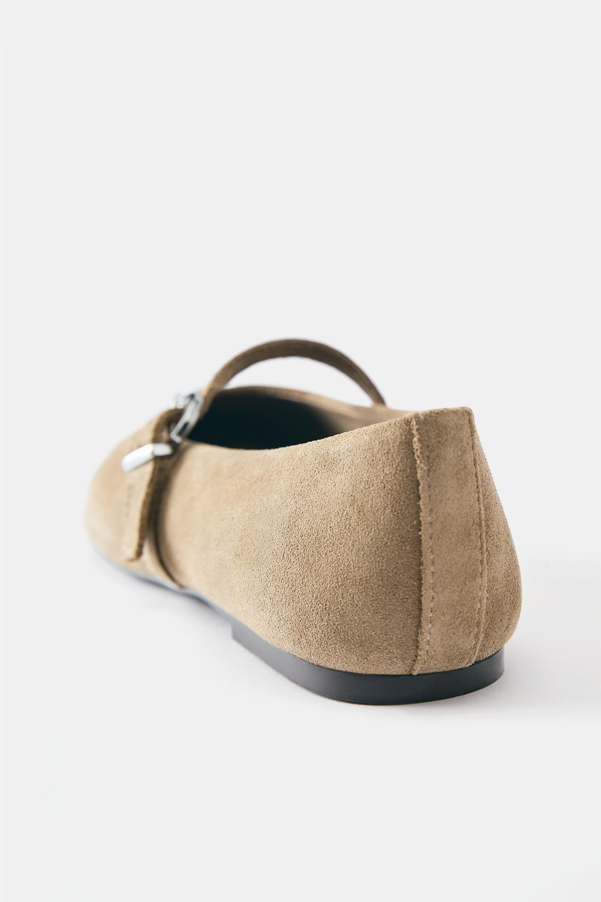 Leather ballerinas — Sand