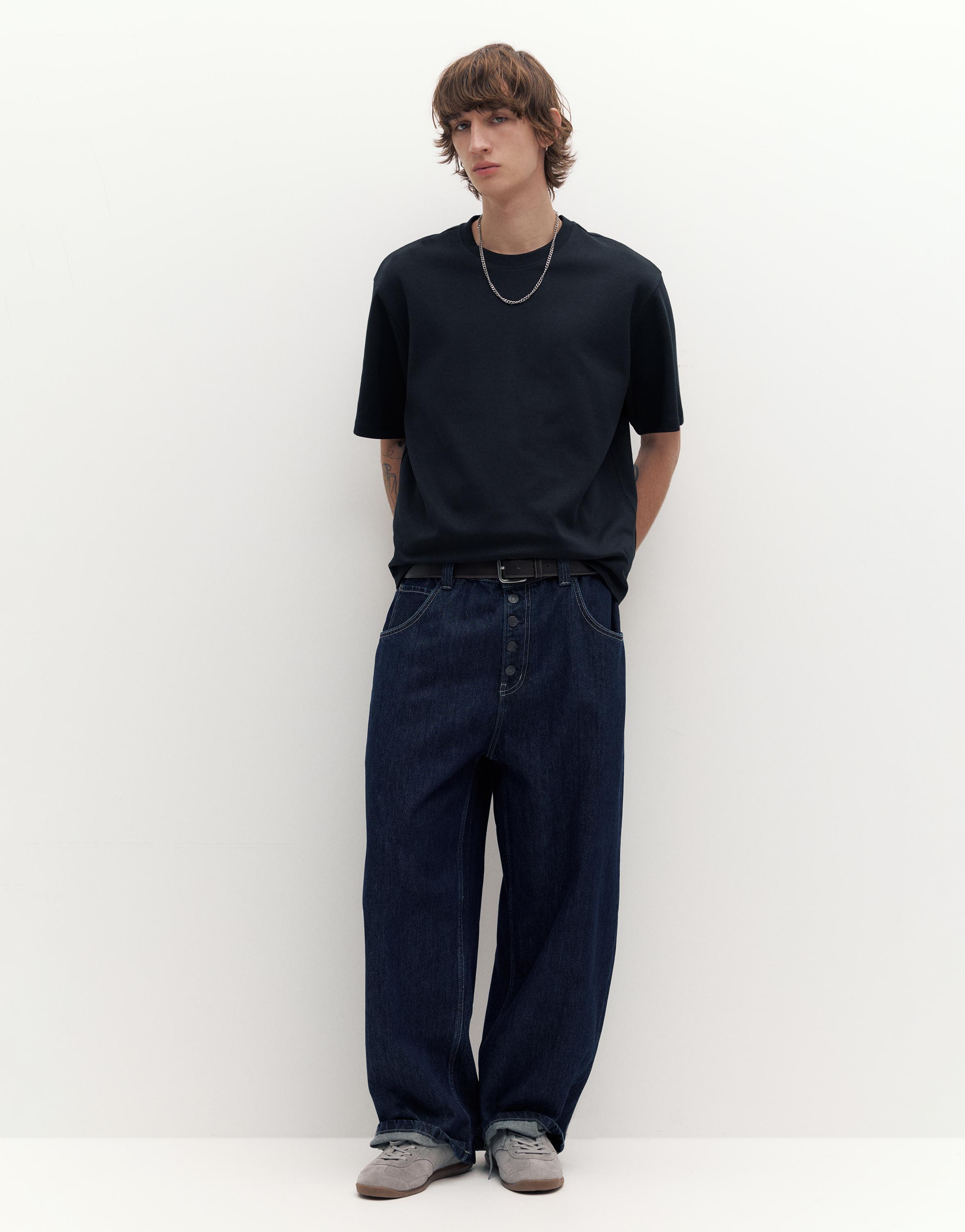 Boxy T-shirt — Black