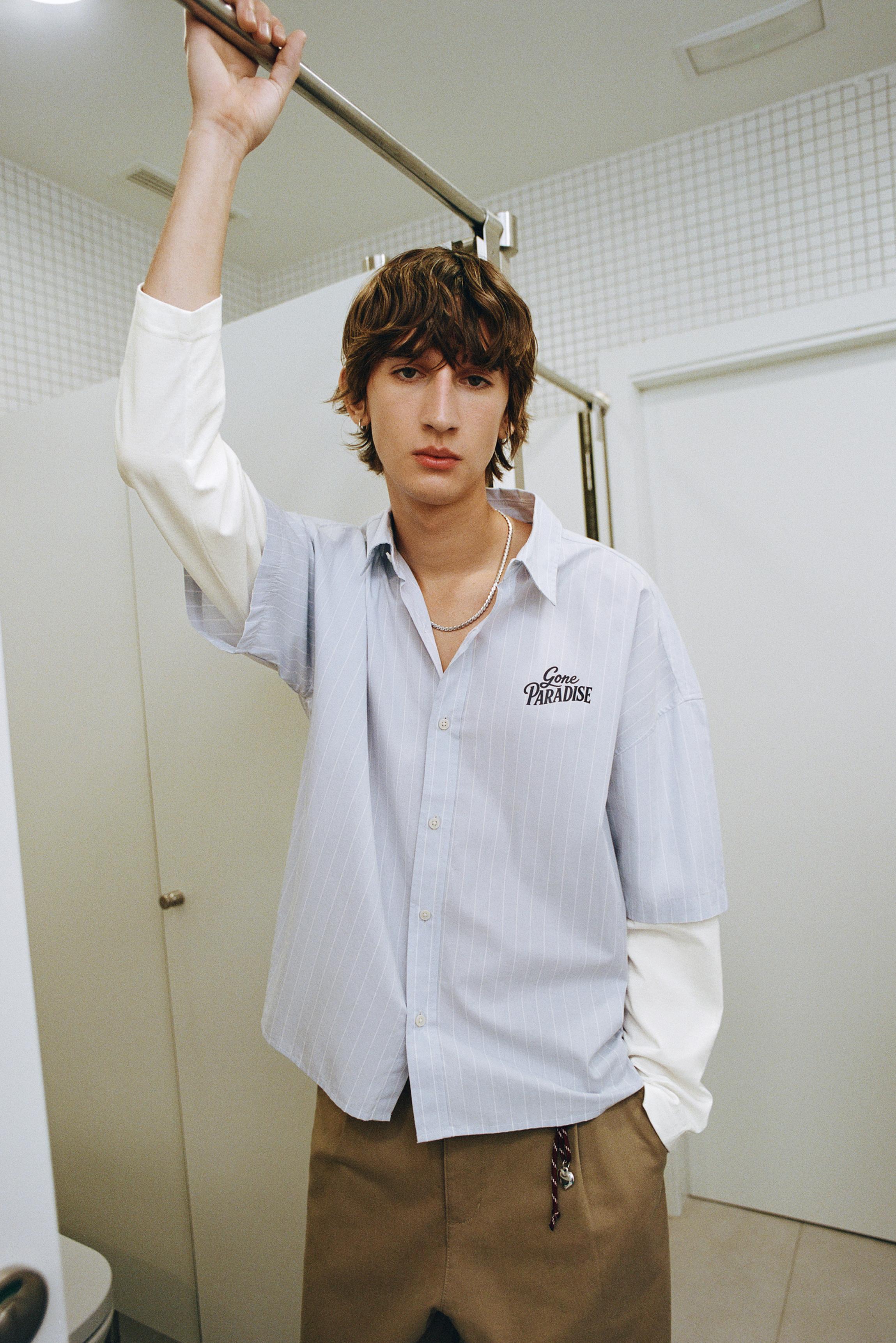 Double sleeve graphic shirt — Pale blue