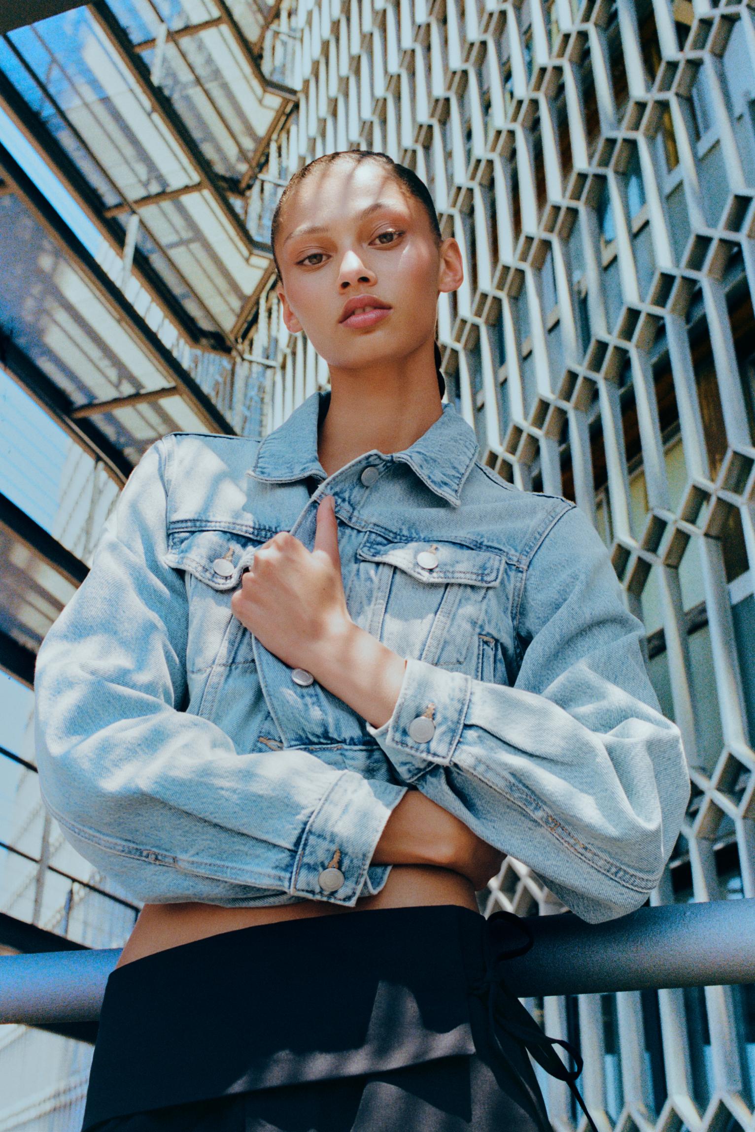Cropped denim jacket — Pale blue