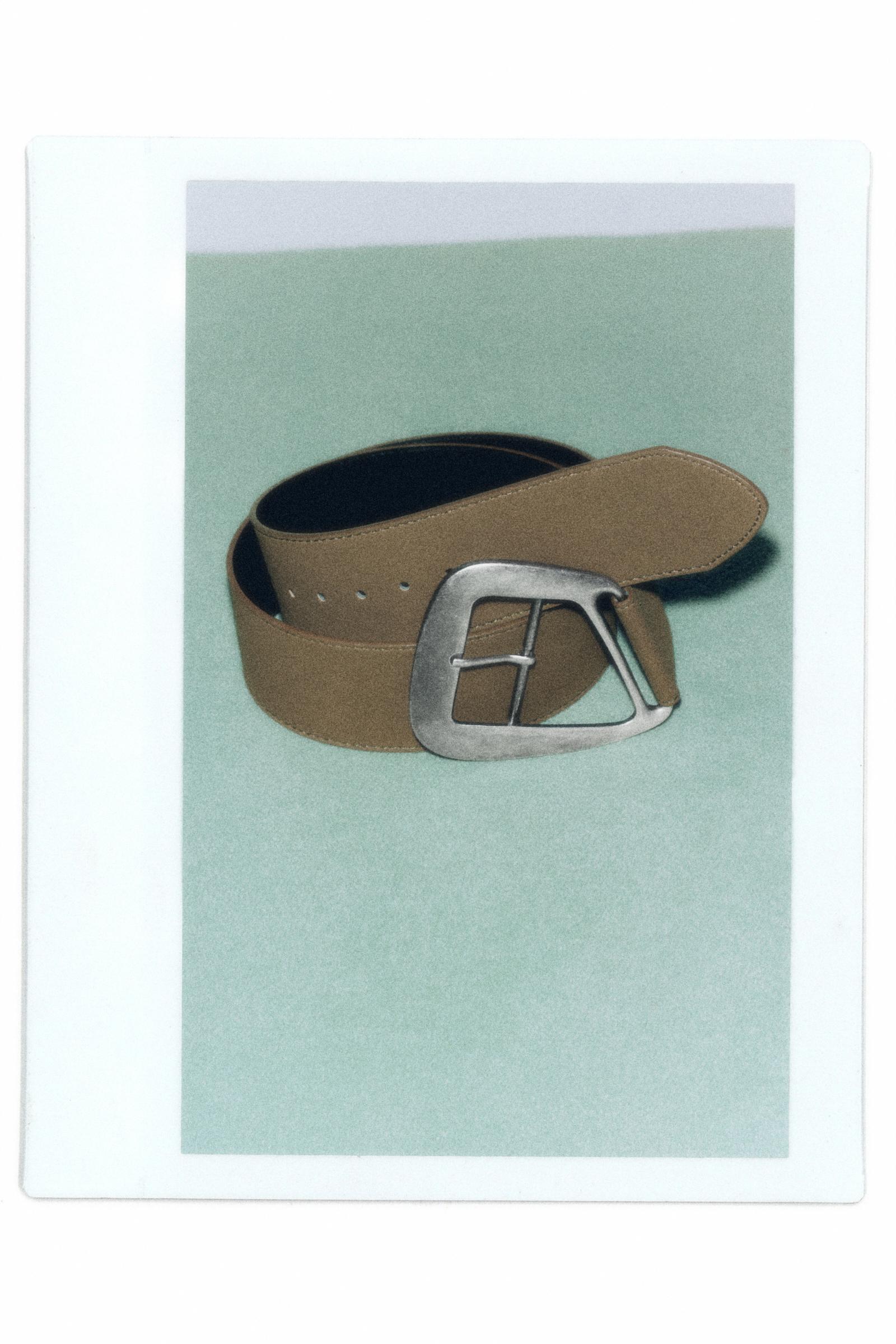 Asymmetrical buckle belt — Khaki-t