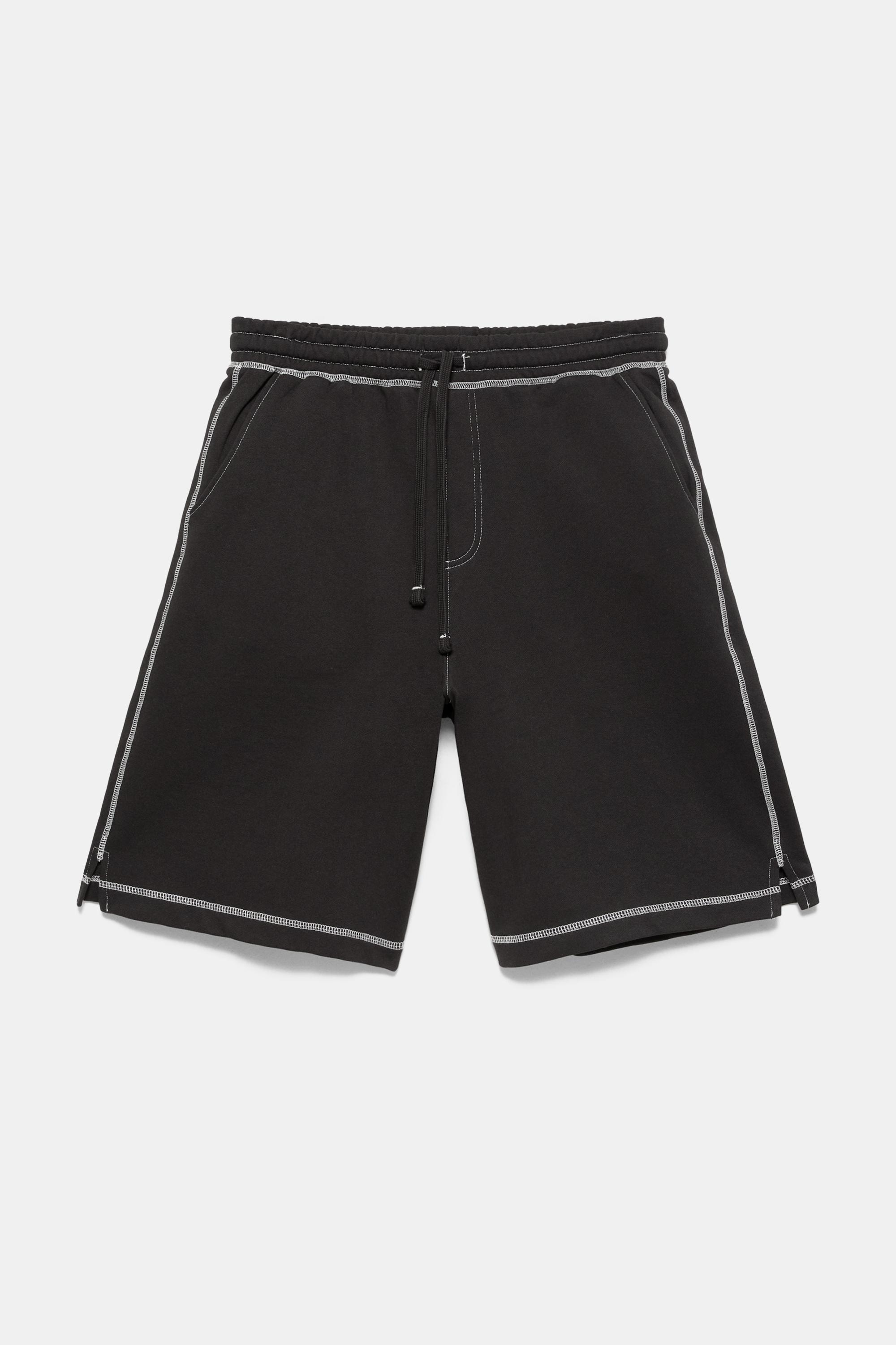 STWD jogger Bermuda shorts with seams — Black
