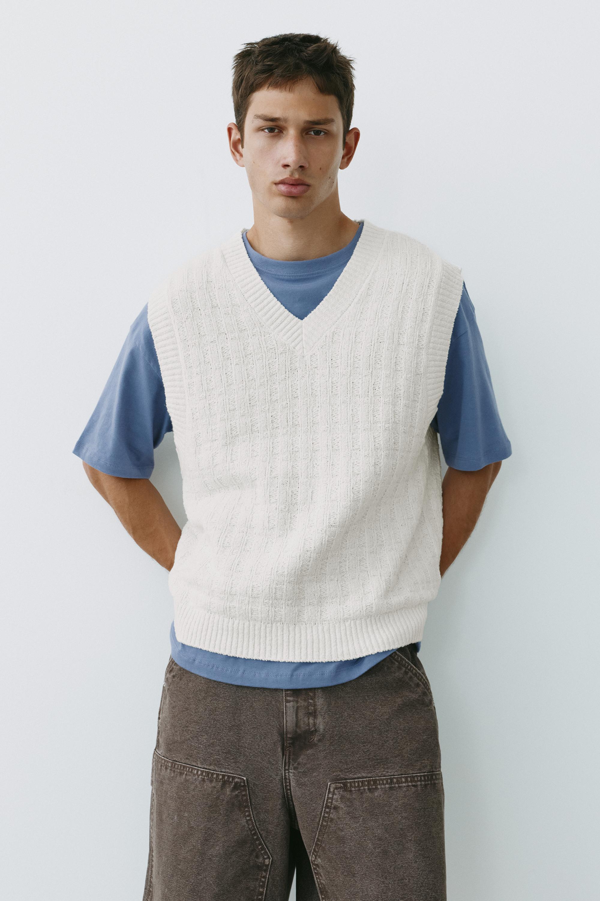 Bouclé vest — Bright white