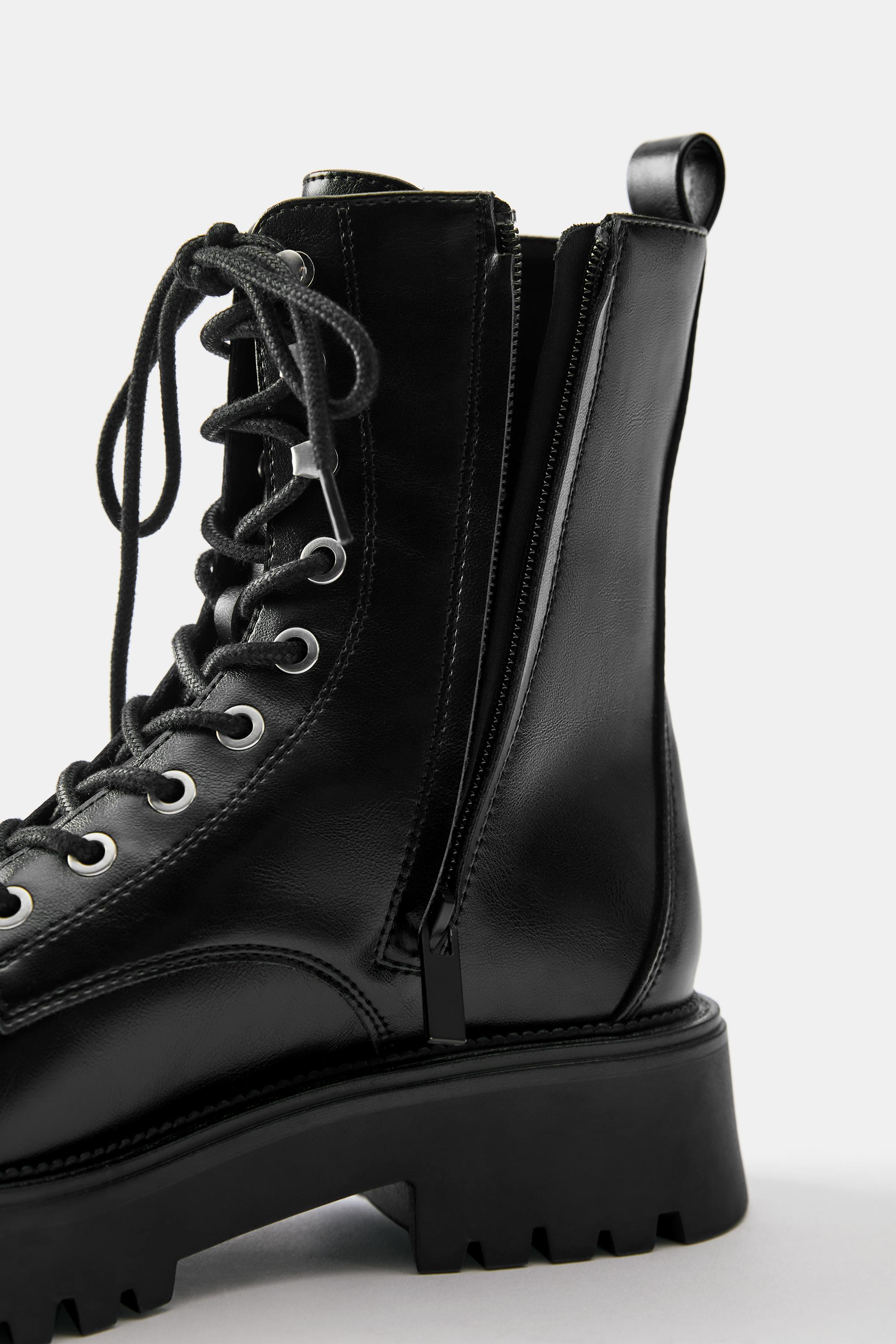 Lace-up flat ankle boots — Black