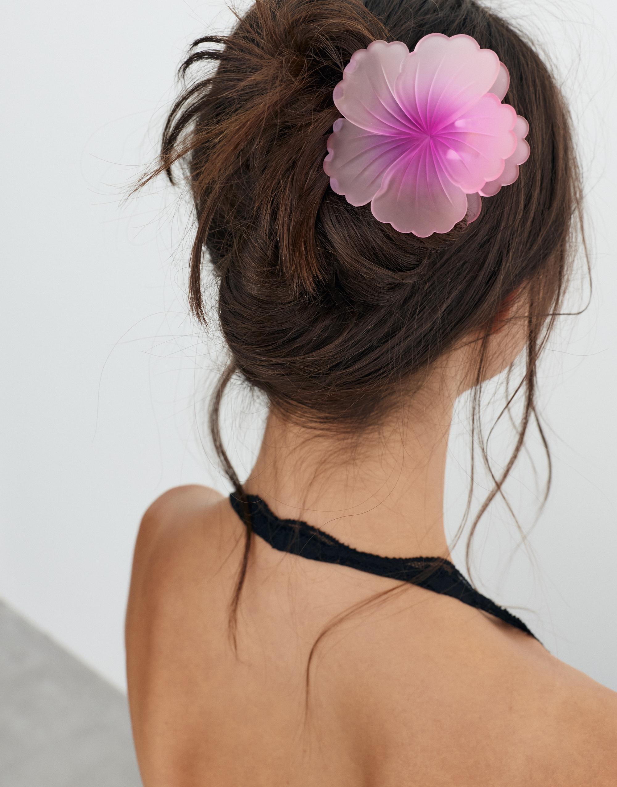 Flower hair clip — Pink