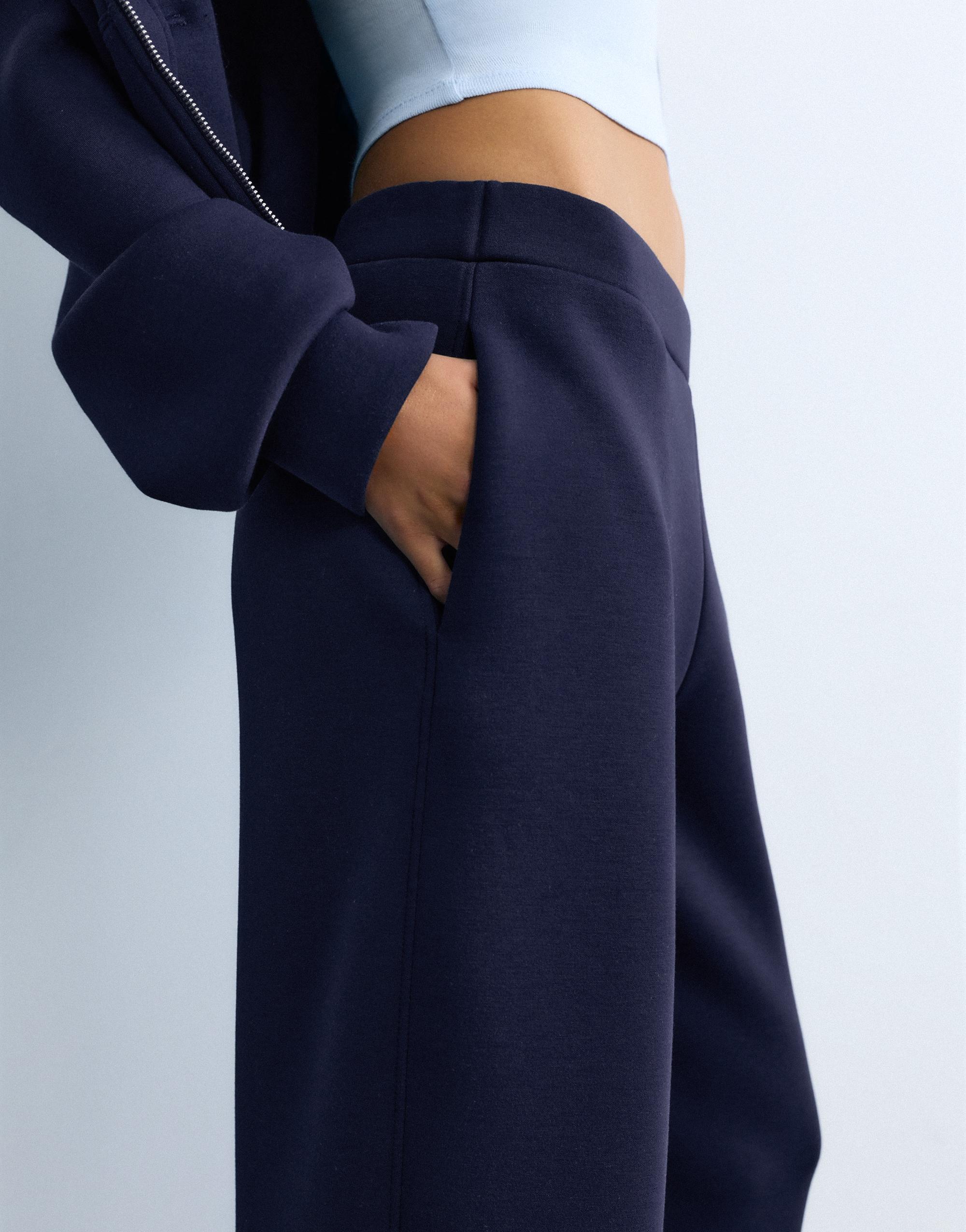 Pull&Bear Sentetik kauçuk etkili barrel pantolon görsel 8