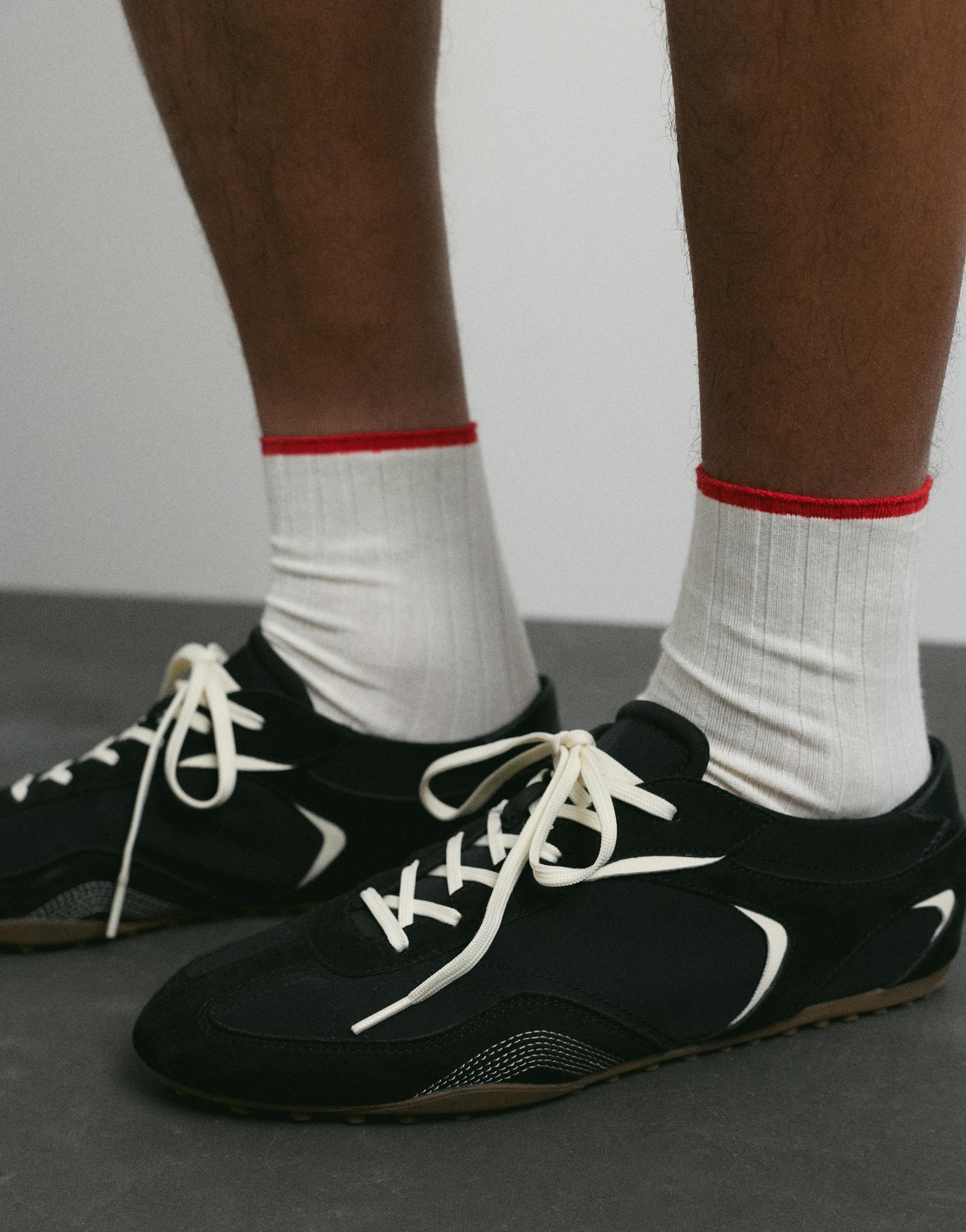 Sports socks — Red