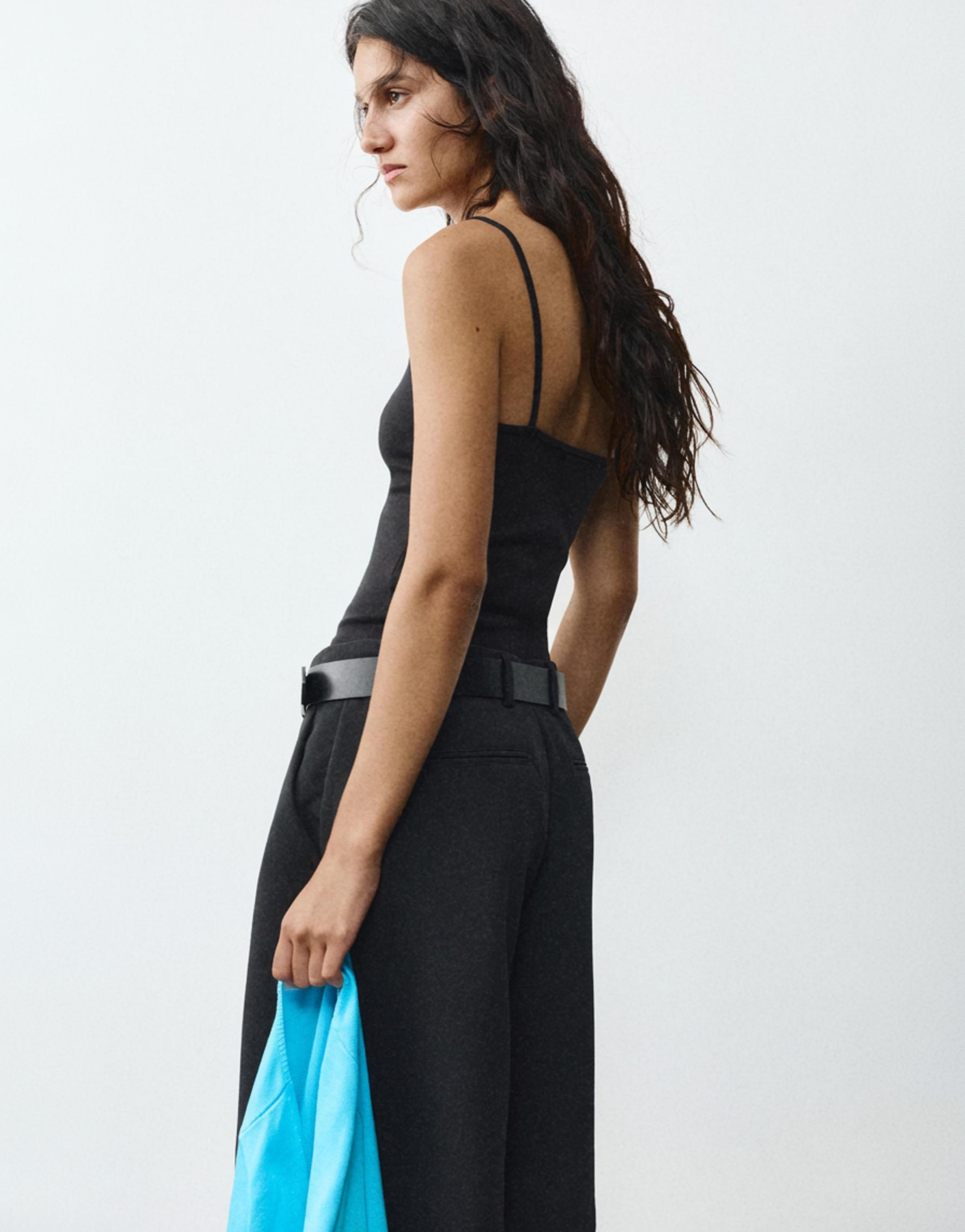 Thin strap top — Black