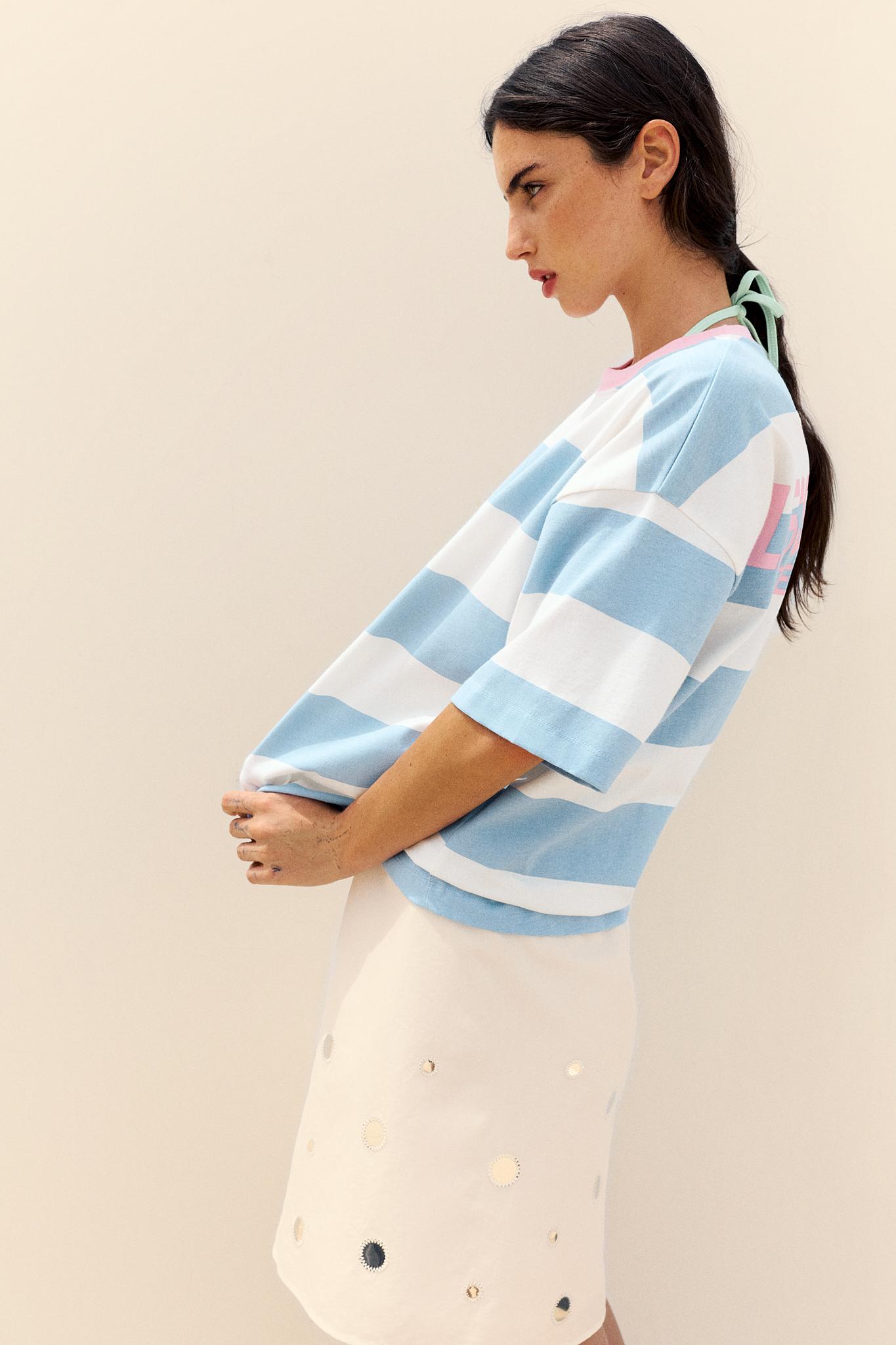 Oversize striped graphic T-shirt — Pale blue