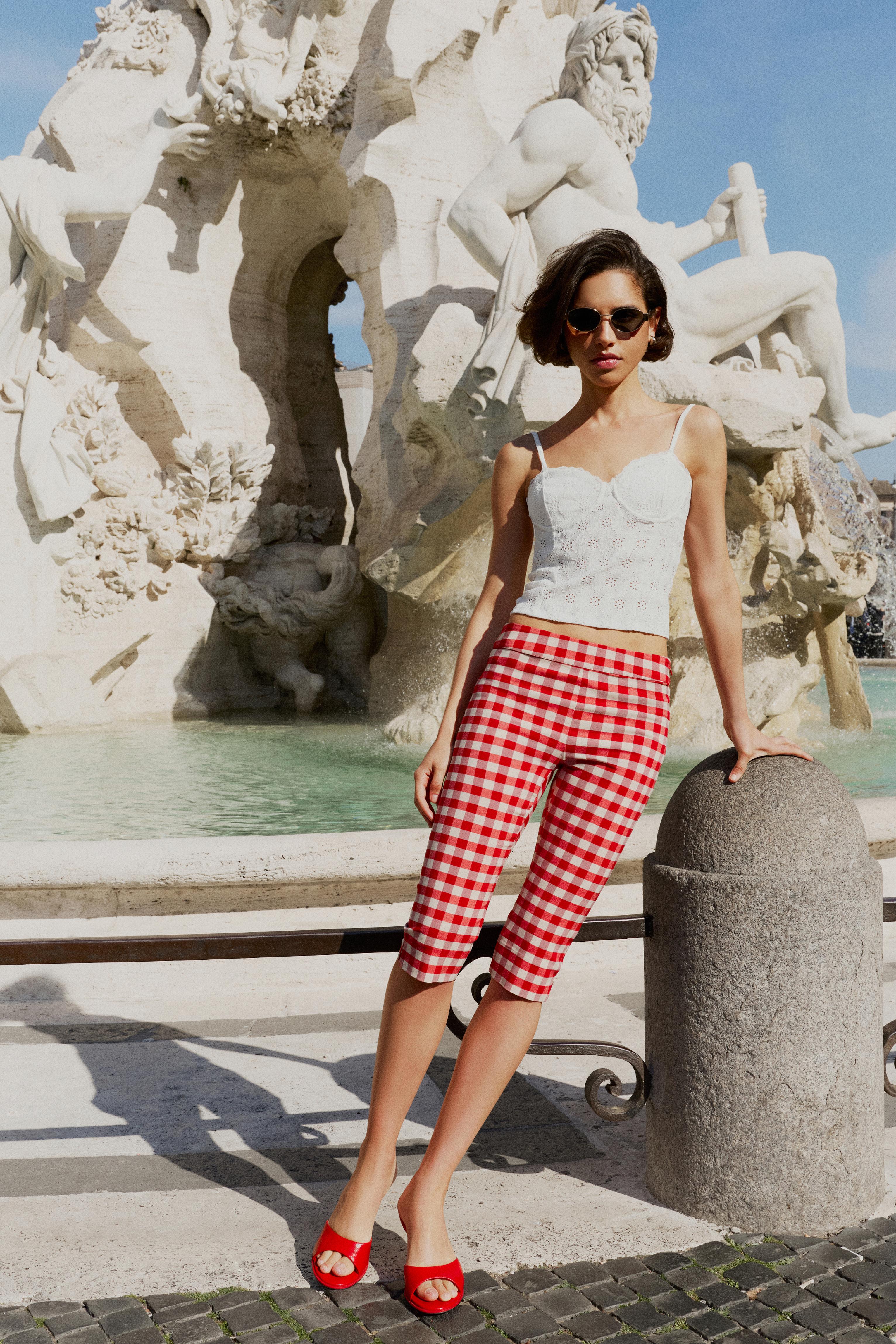 Gingham check capris — Red/White